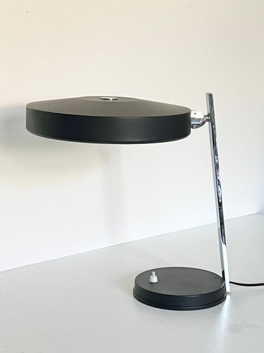 Mid Century Space Age President Table Lamp
