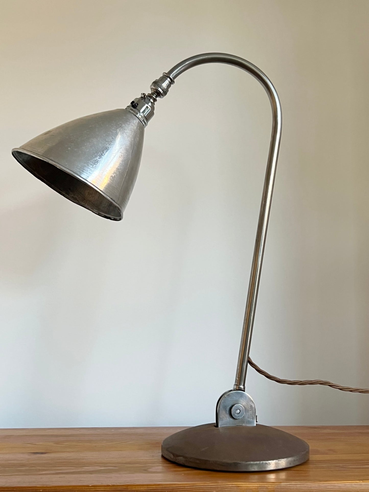 Vintage Early Original Bauhaus Modernist Bestlite BL2 Table Lamp