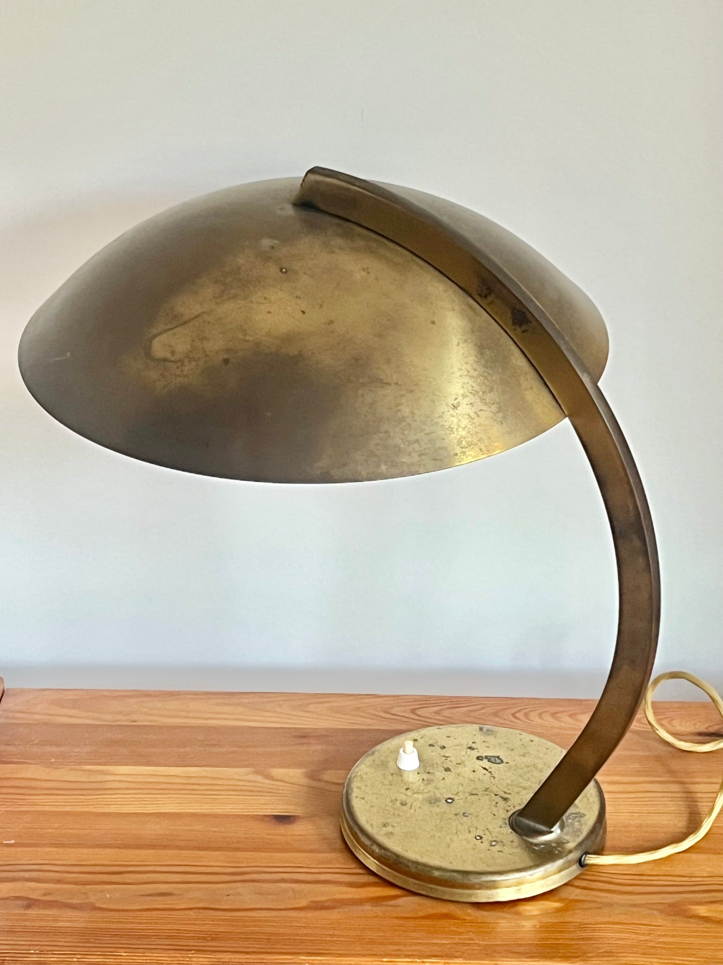 Vintage Art Deco Bauhaus Hillebrand Brass Table Lamp