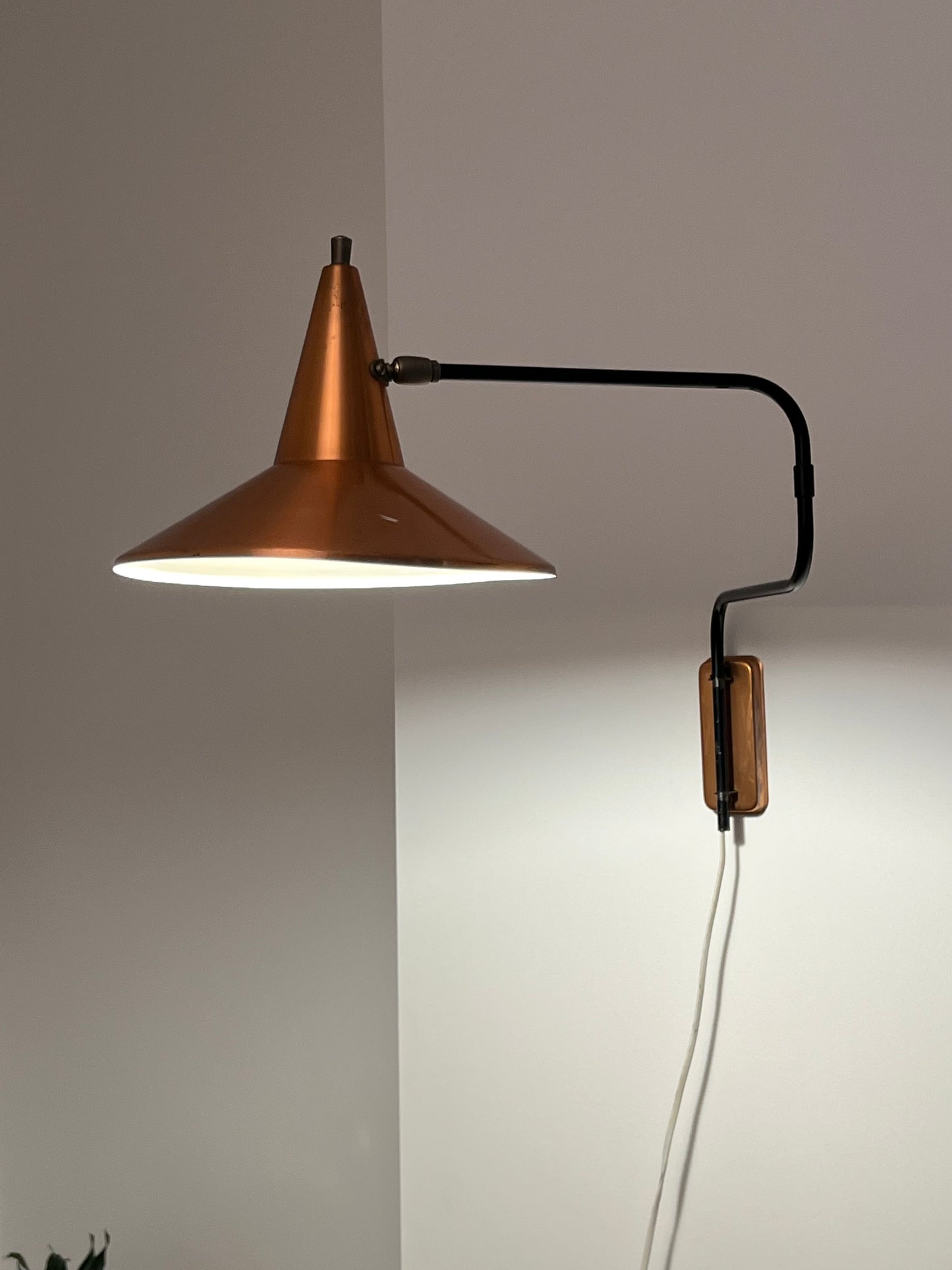 Mid Century Modern Extendable Swing Arm Wall Lamp