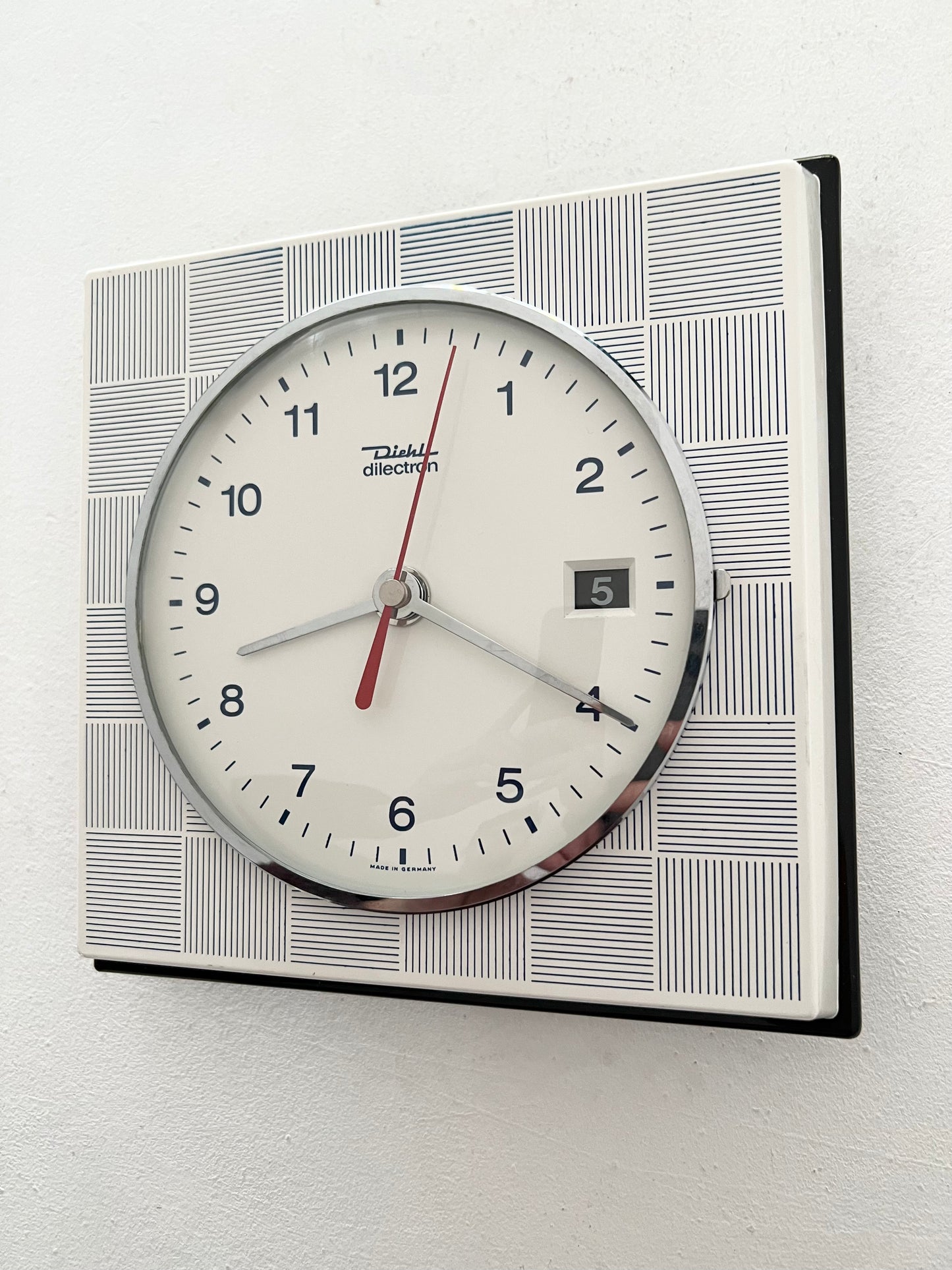 Diehl Dilectron calendar perpetual wall clock