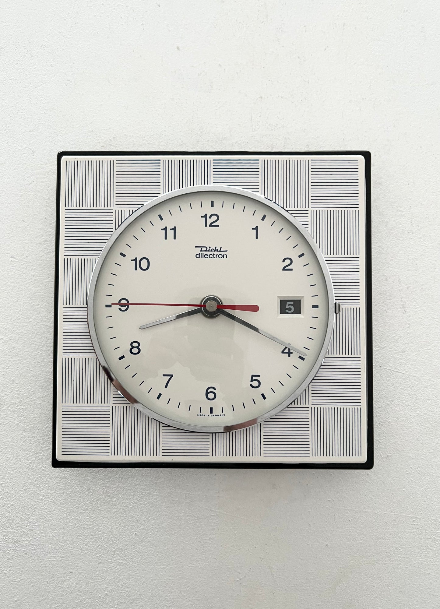 Diehl Dilectron calendar perpetual wall clock