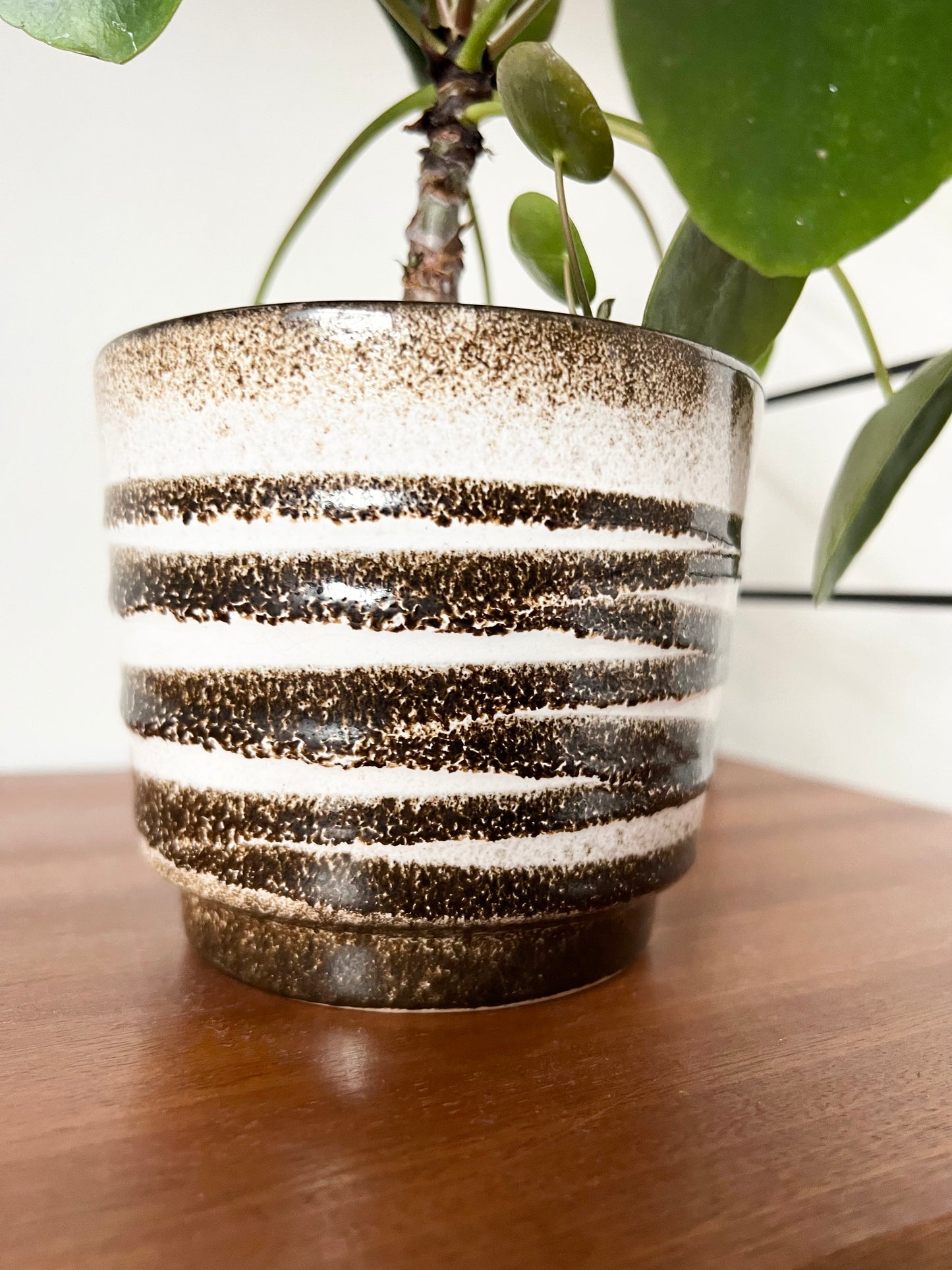 Brown & White Patterned Fat Lava Plant Pot