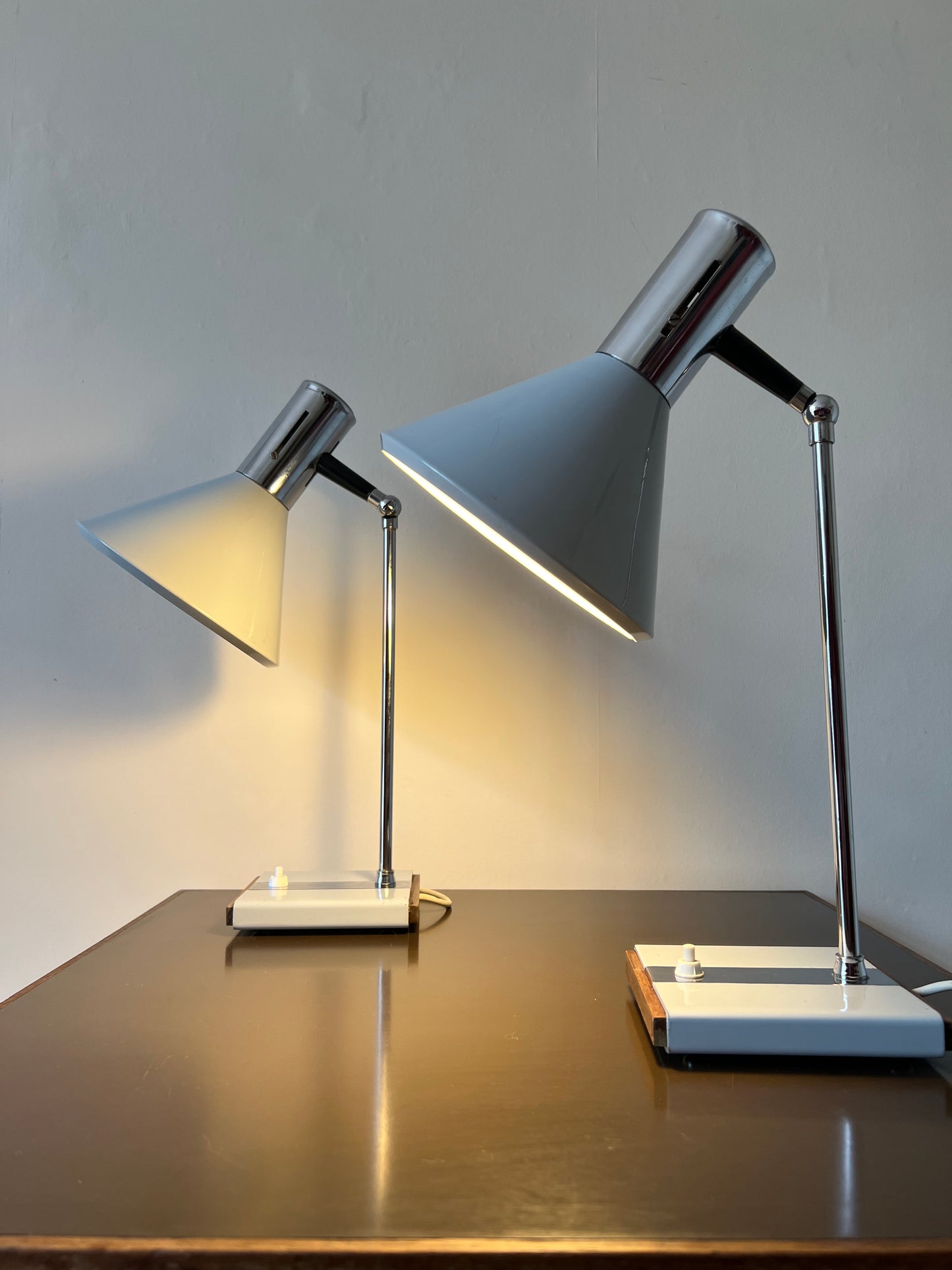 Mid Century Modern Pair of Table Lamps by Stilux Milano