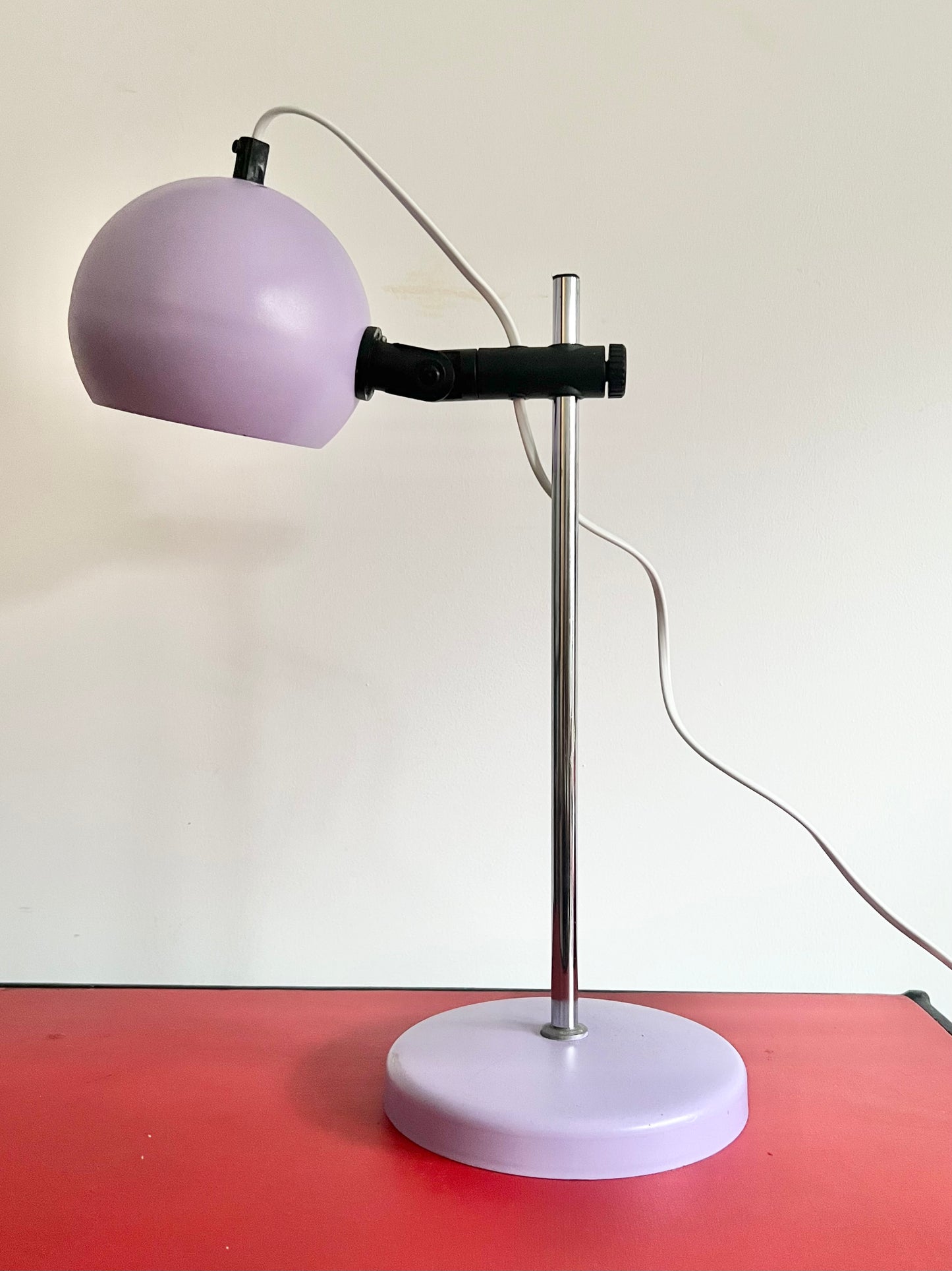 Mid Century Space Age Eyeball Lamp