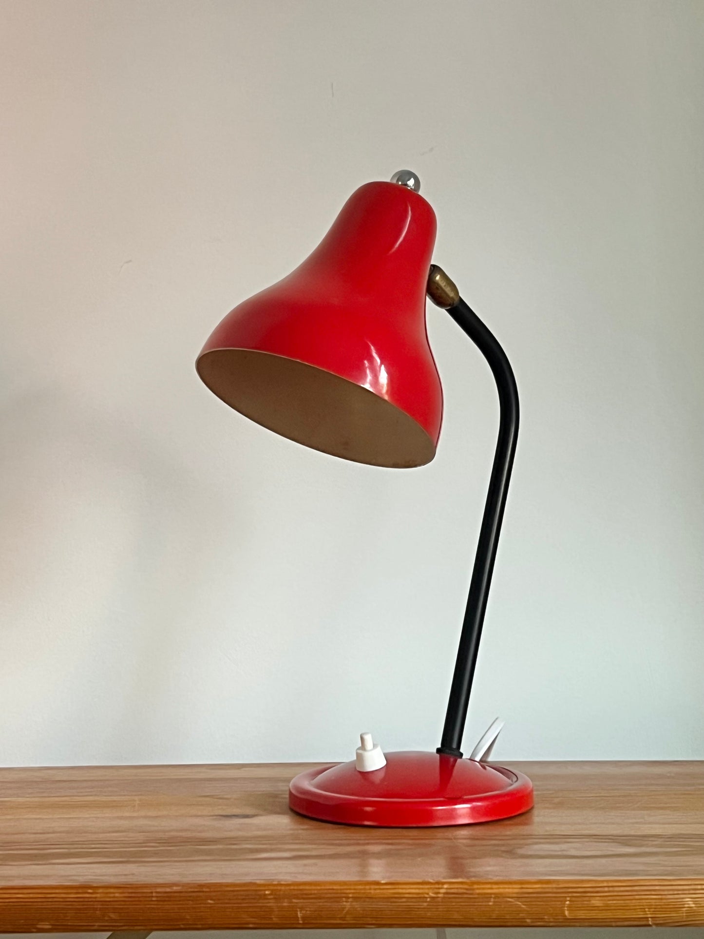 Vintage Mid Century Red Cocotte Desk Lamp