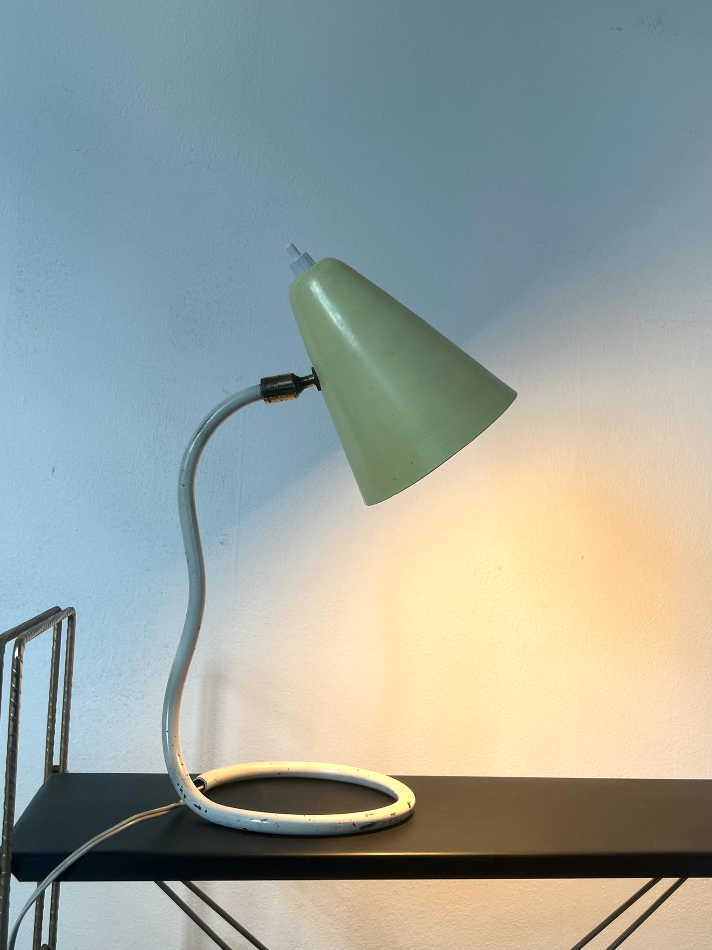 Mid Century Modern Spiralled Cocotte lamp