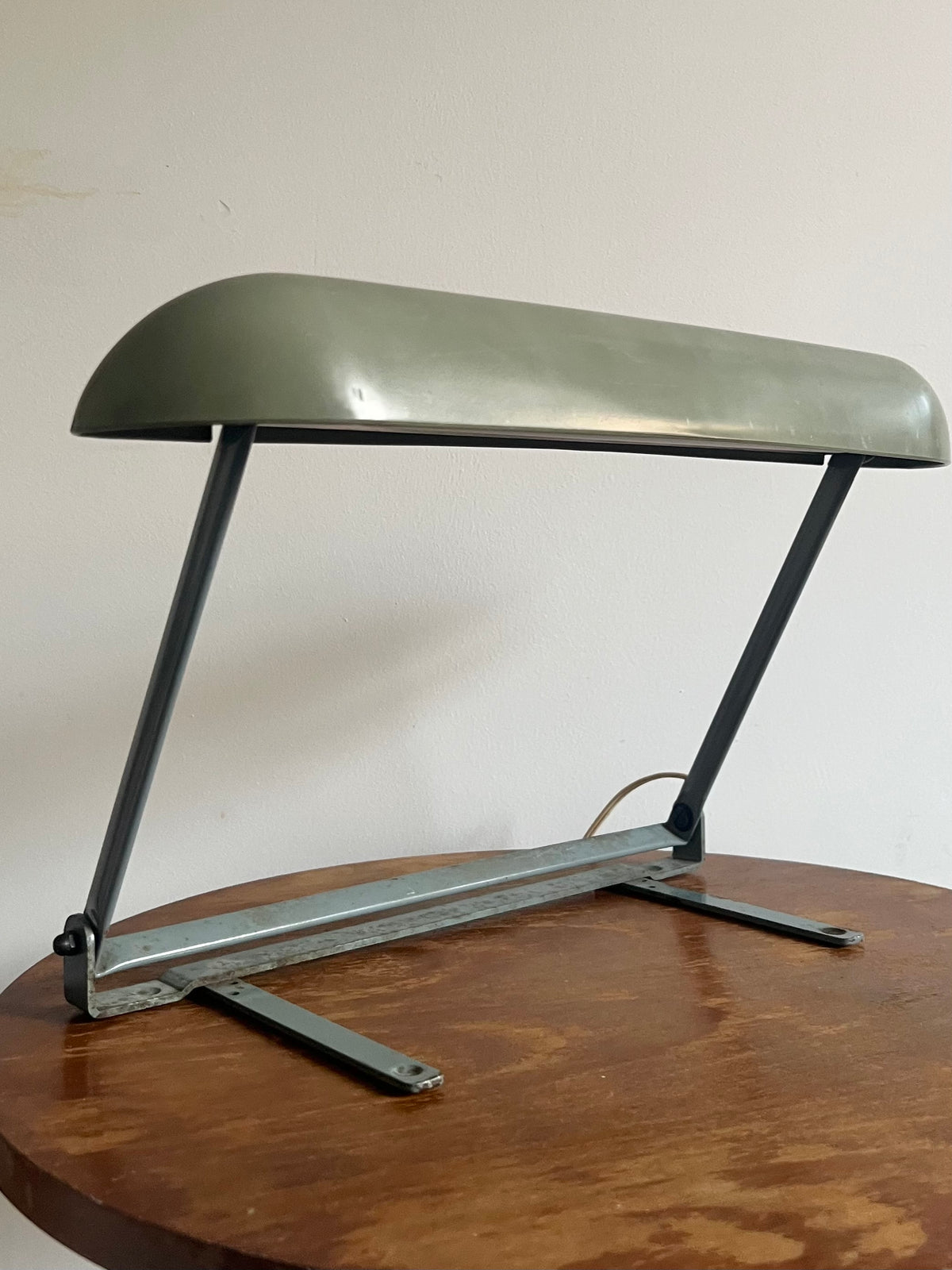 Mid Century Bakelite Adjustable Study Lamp