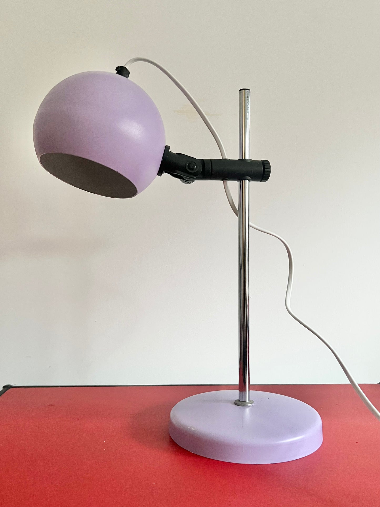 Mid Century Space Age Eyeball Lamp