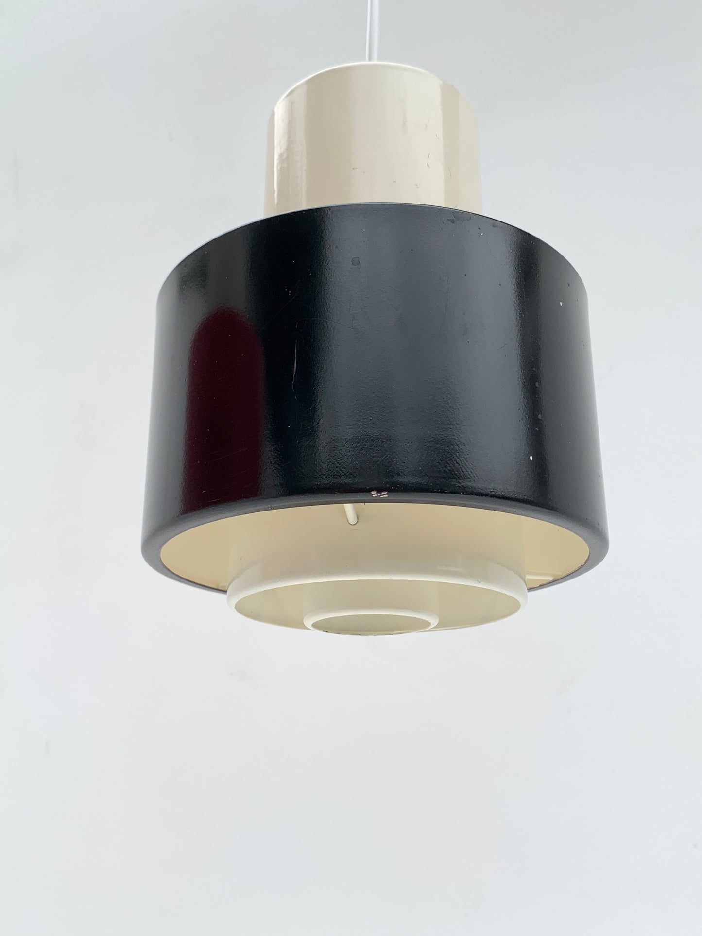 Mid Century Industrial Black & White Pendant Lamp