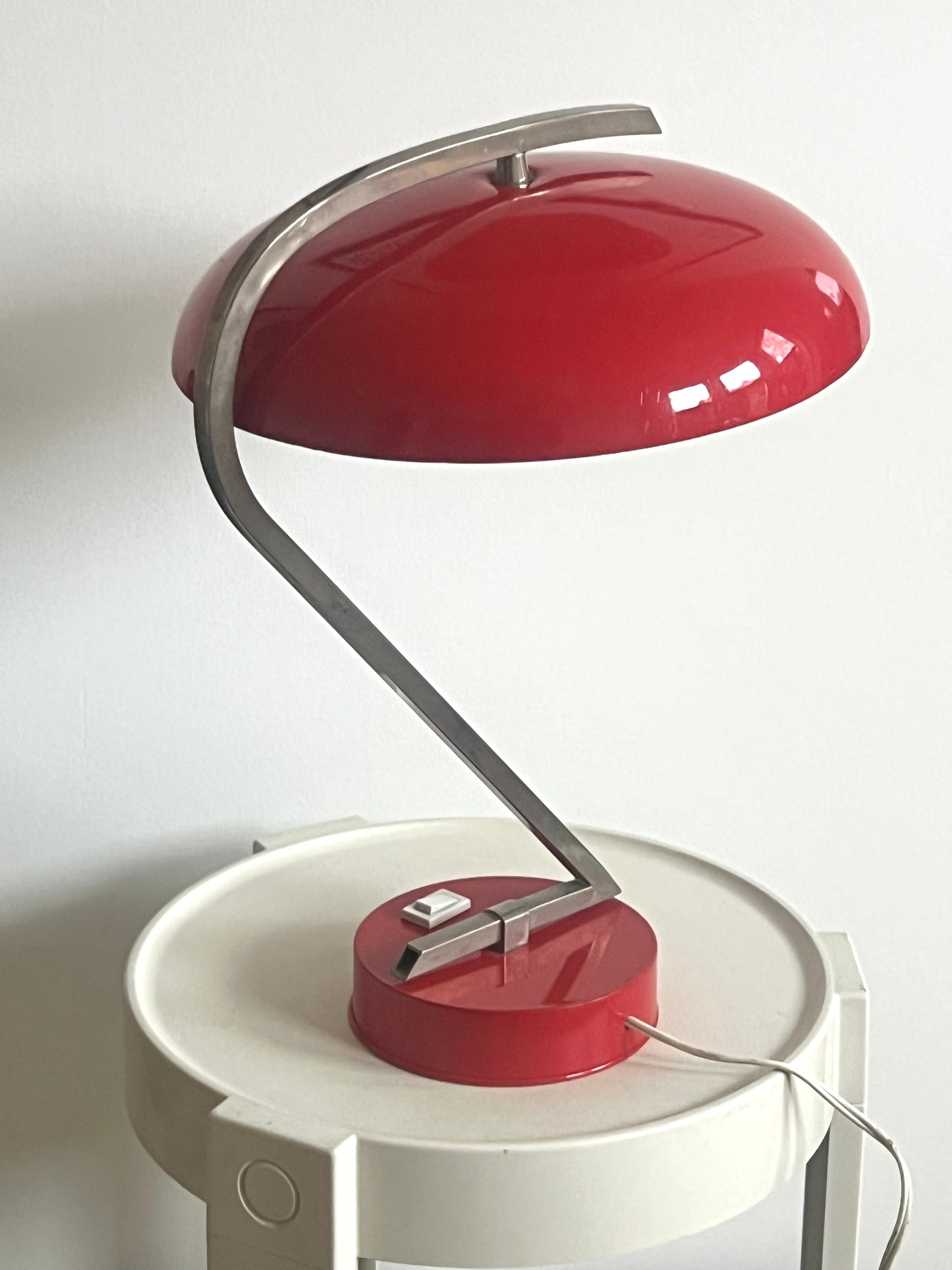 Mid Century Red UFO Saucer Table Lamp