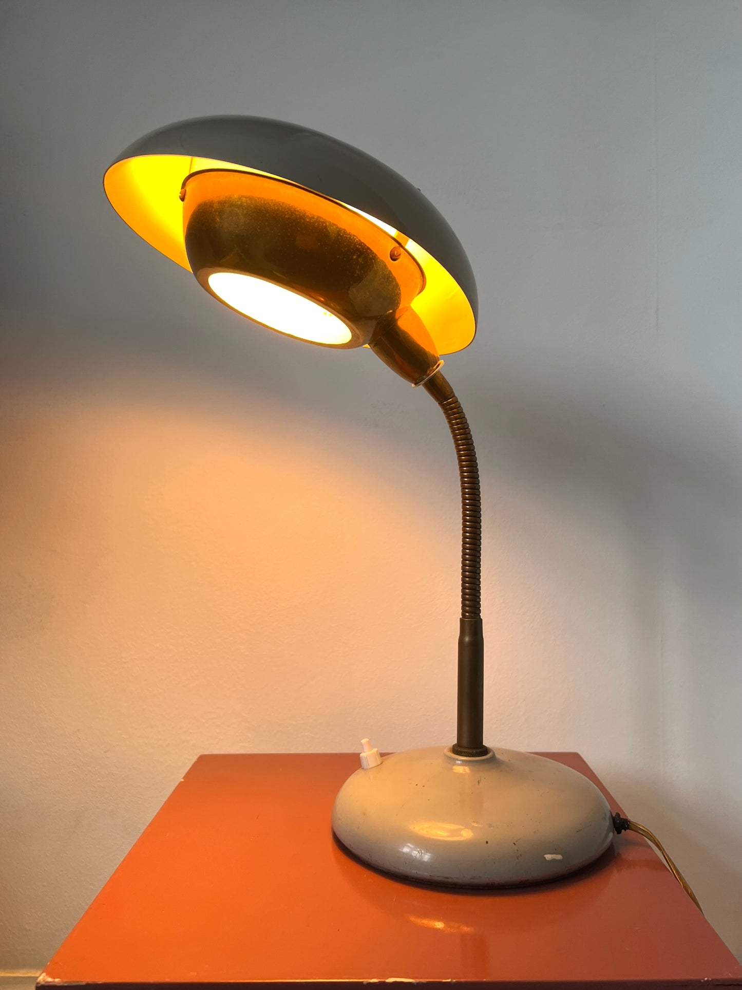 Mid Century Art Deco Space Age Table Lamp