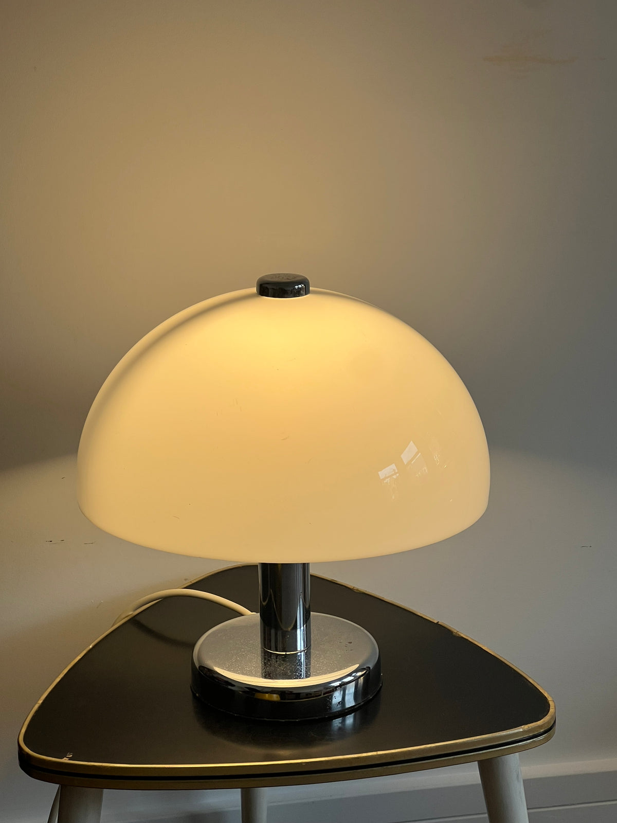 Mid Century Cosmo Designs Chrome & Acrylic Mushroom Table Lamp