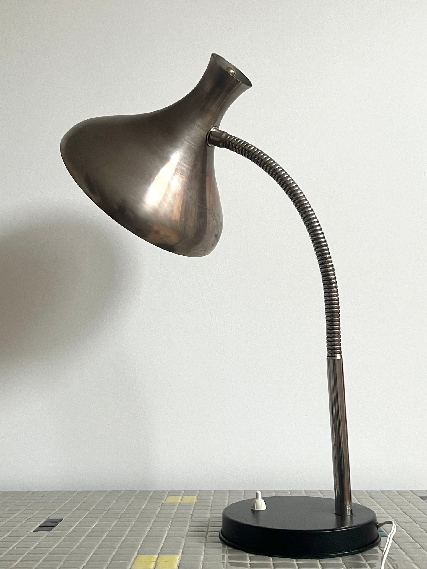 Mid Century Modern Diabolo Table lamp