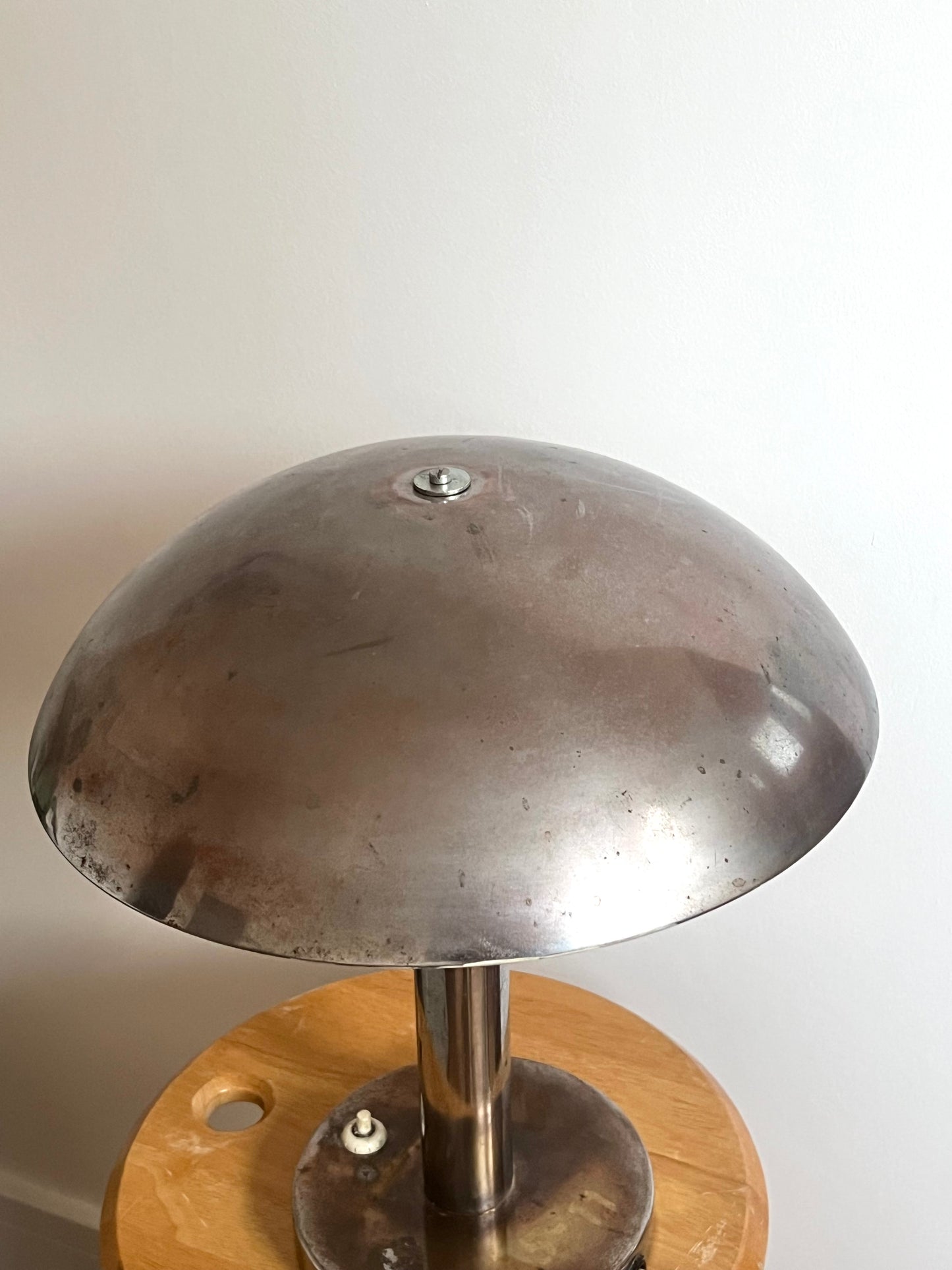 Art Deco Mid Century Funktionalist Chrome Mushroom Table Lamp