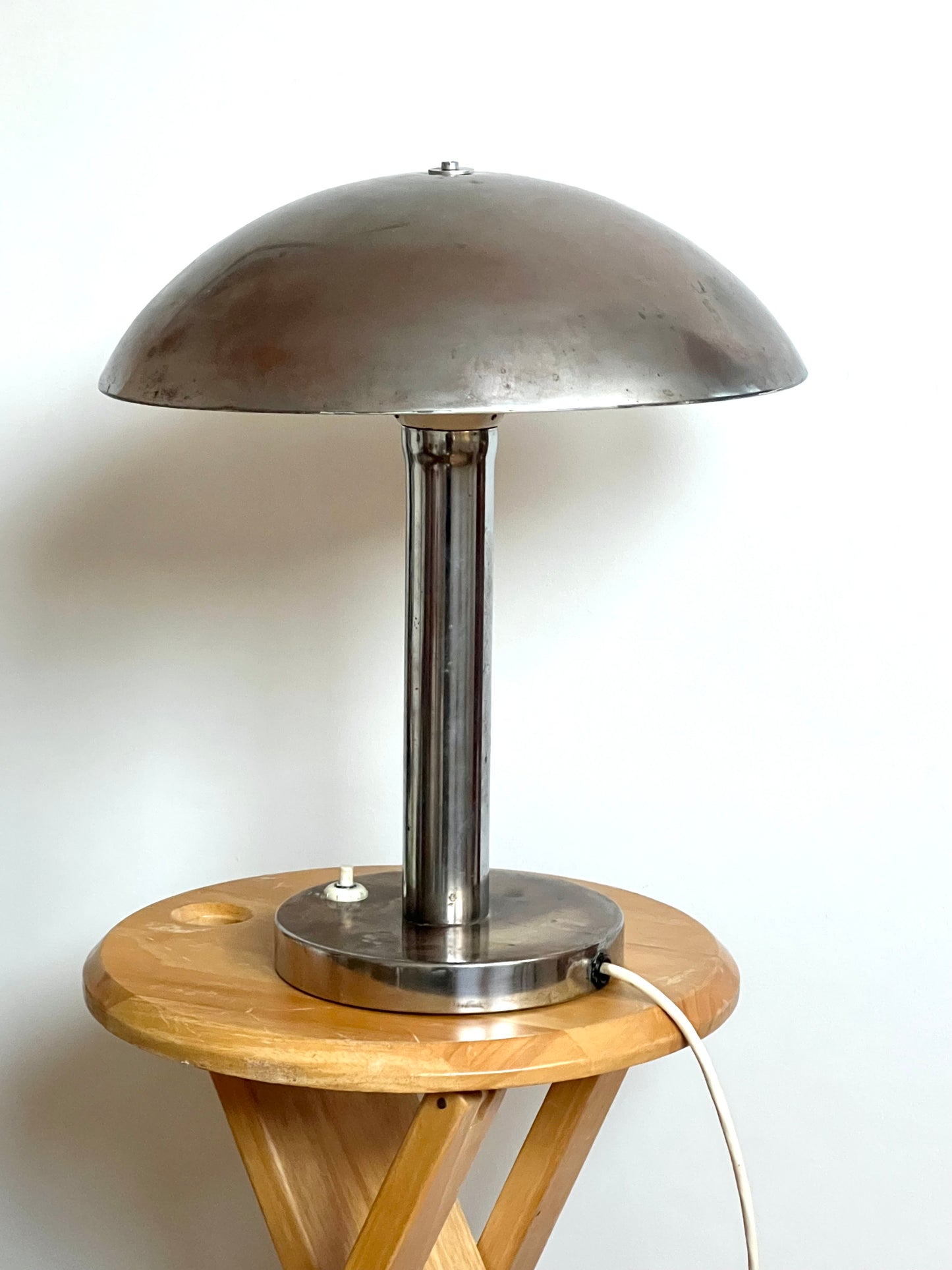 Art Deco Mid Century Funktionalist Chrome Mushroom Table Lamp