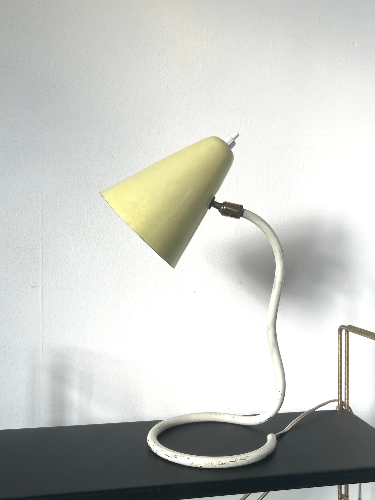 Mid Century Modern Spiralled Cocotte lamp