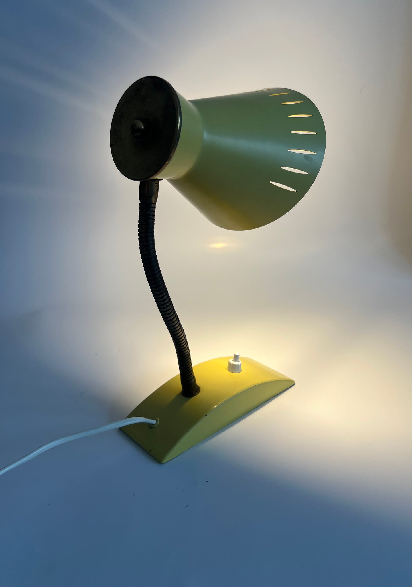 Mid Century Modern Yellow Diabolo Desk/Table Lamp