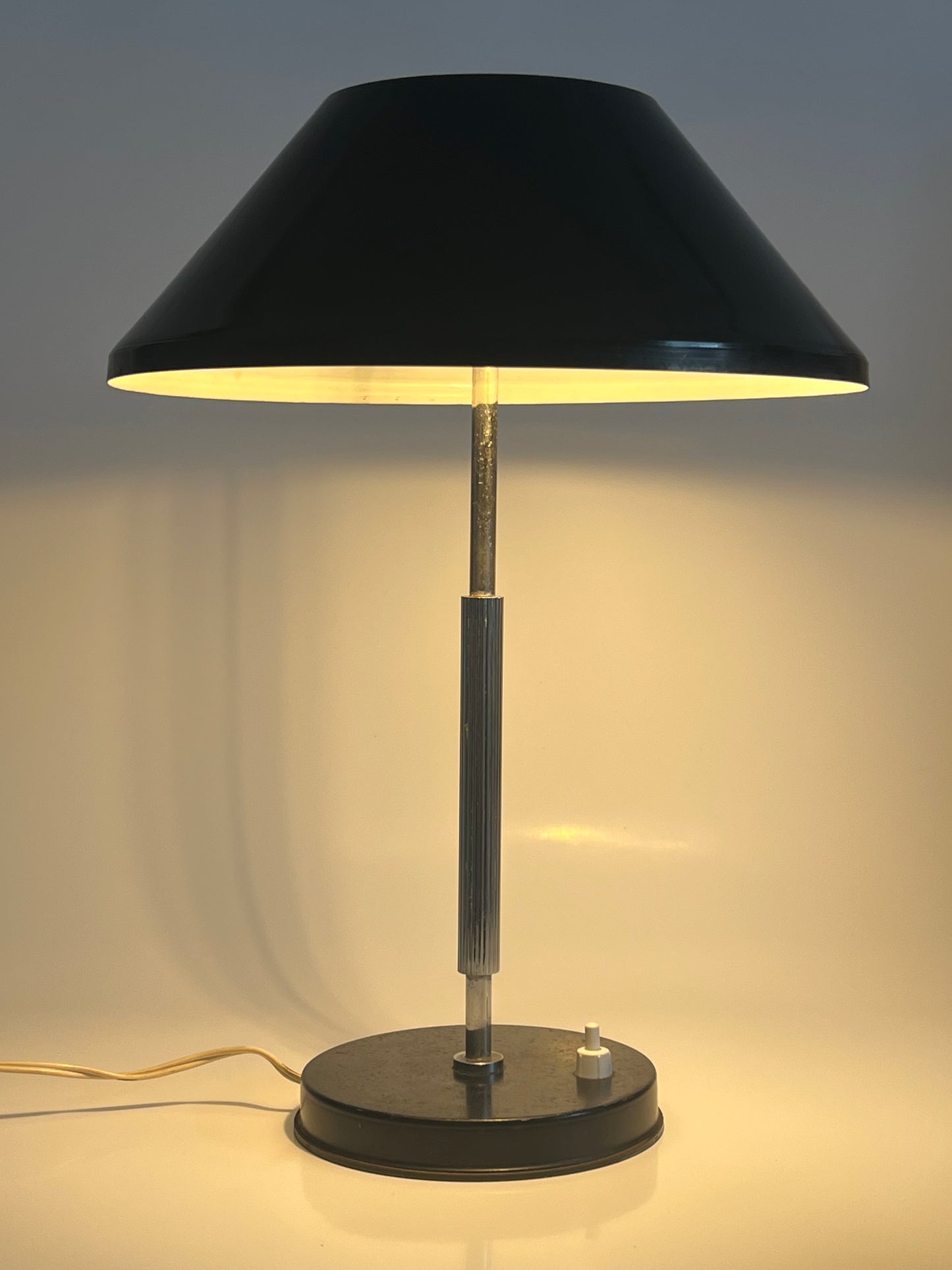 Mid Century Art Deco Bauhaus Mushroom Lamp