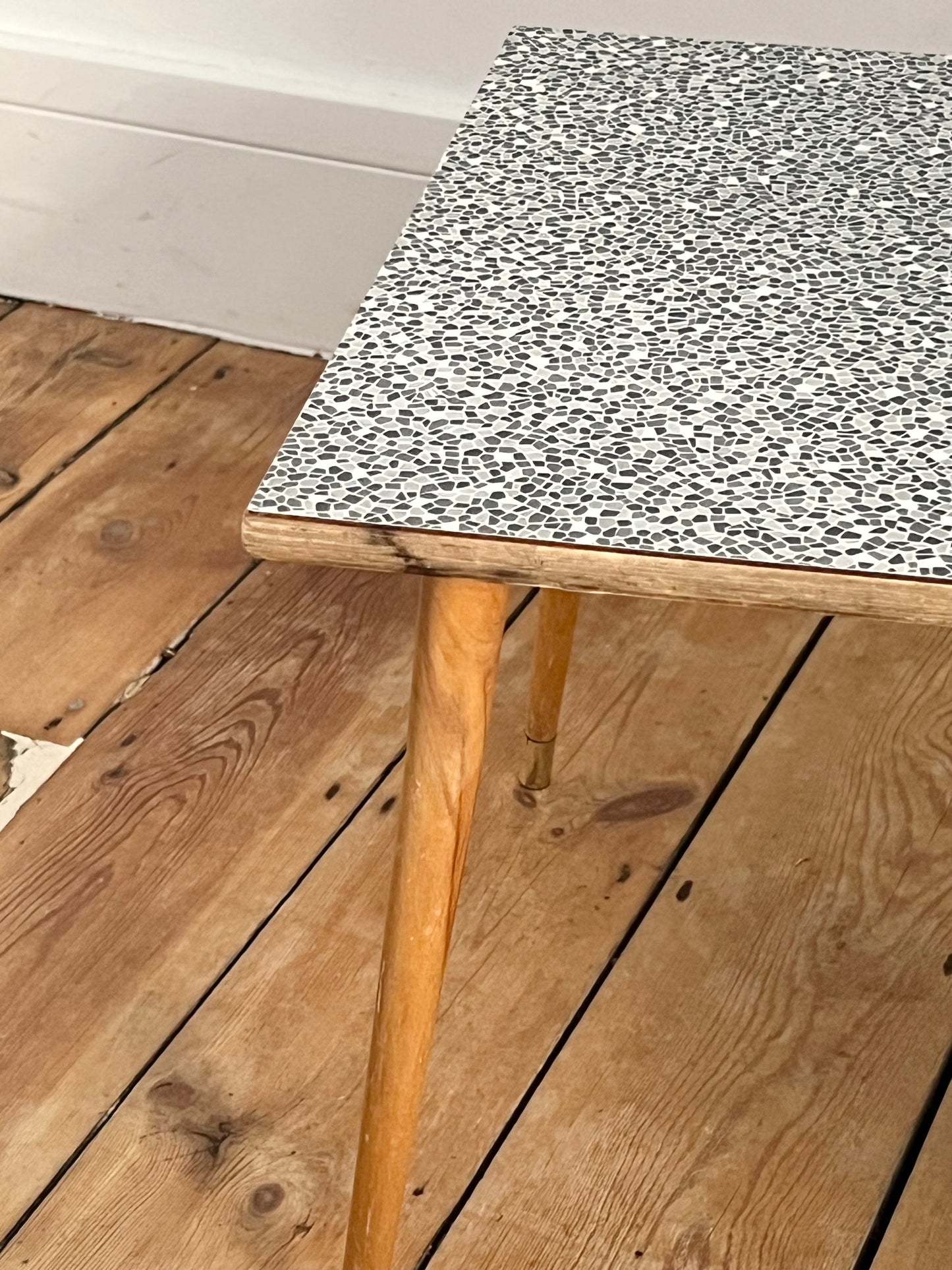 Vintage Mid Century Patterned Side Table/Plant stand