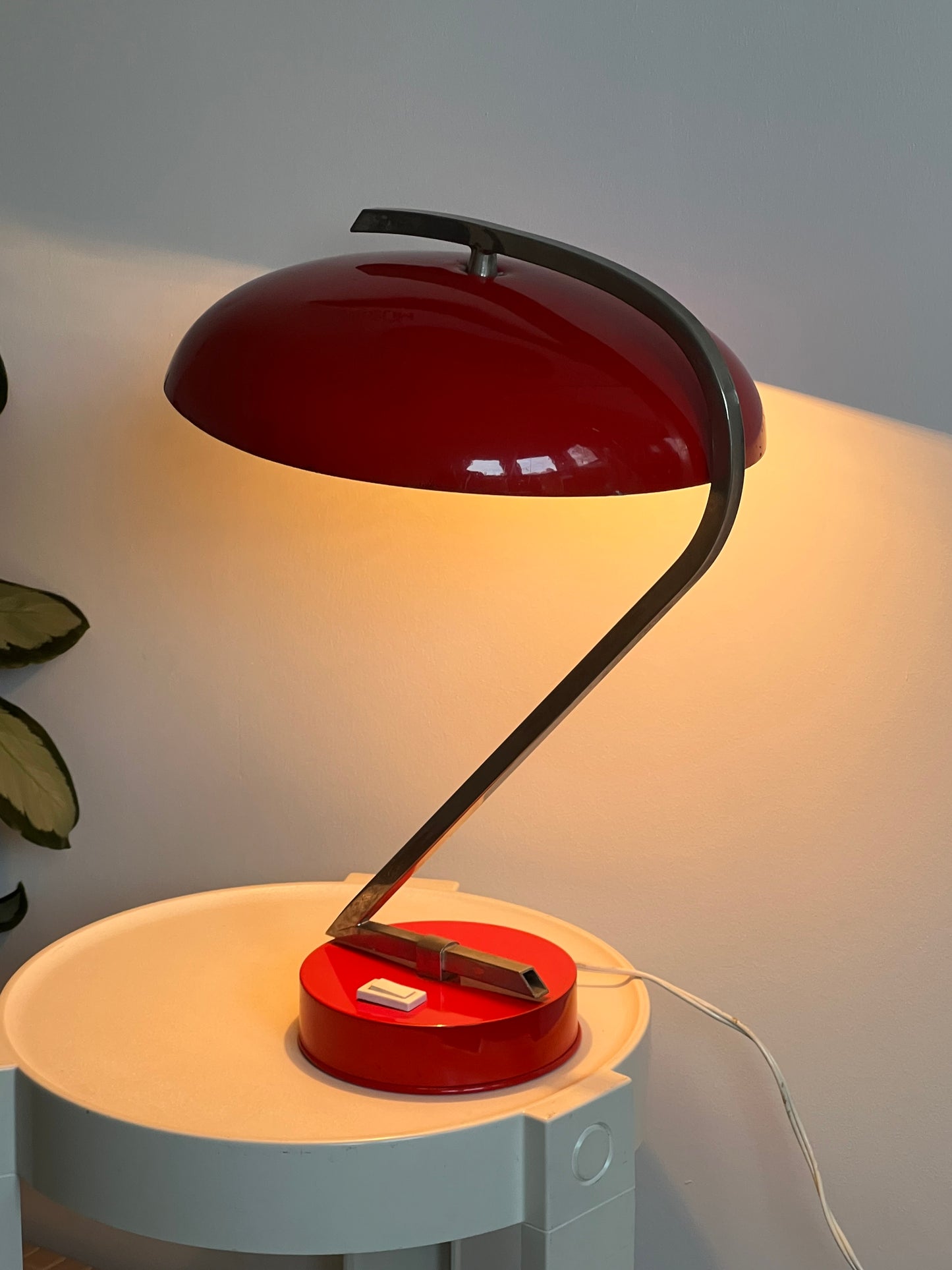 Mid Century Red UFO Saucer Table Lamp