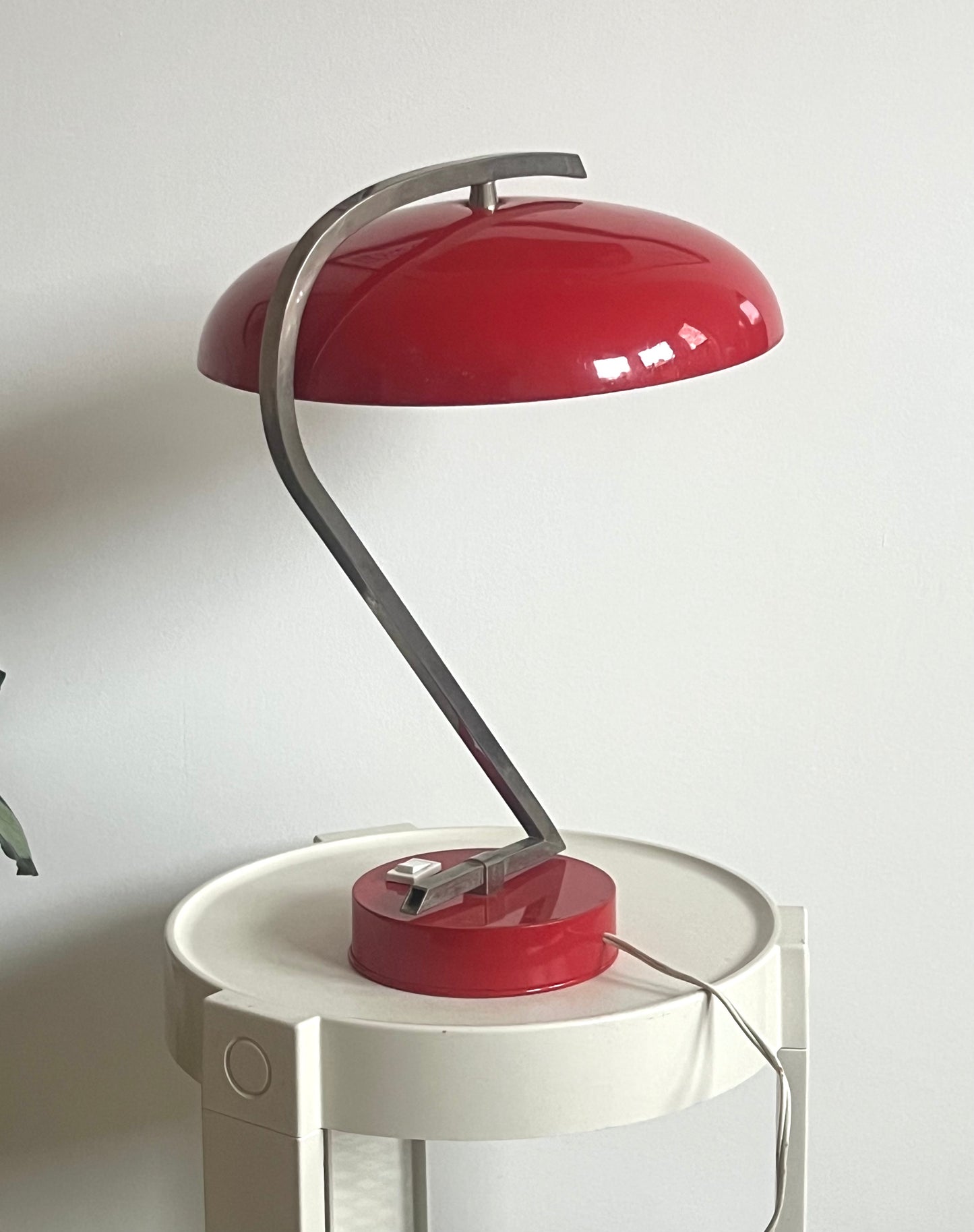 Mid Century Red UFO Saucer Table Lamp