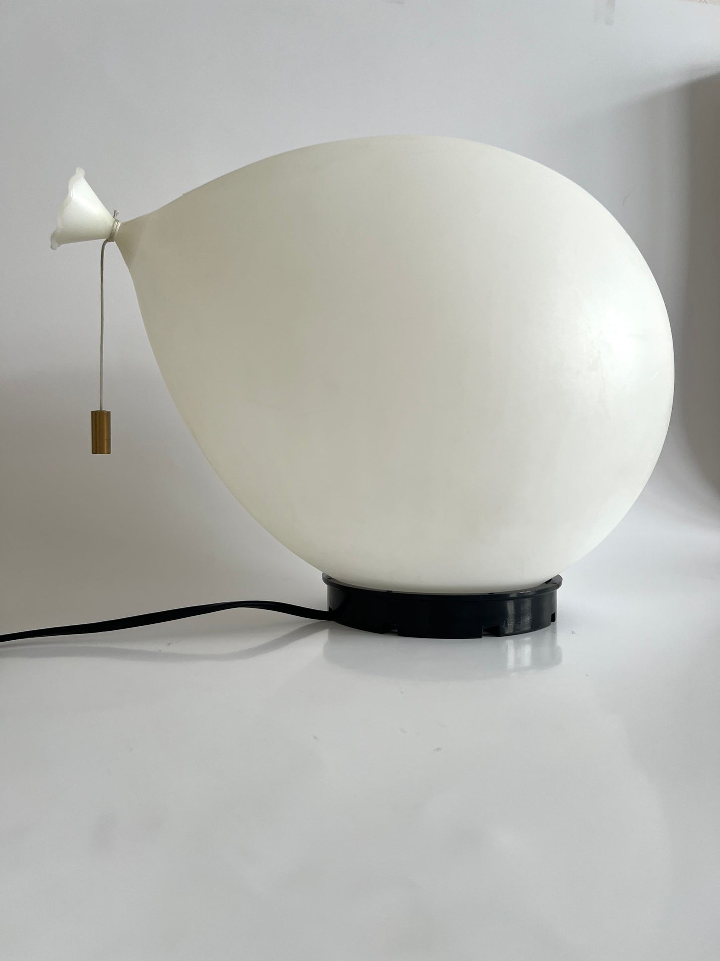 Balloon wall/table lamp by Yves Christin for Bilumen, Italy 1980s.