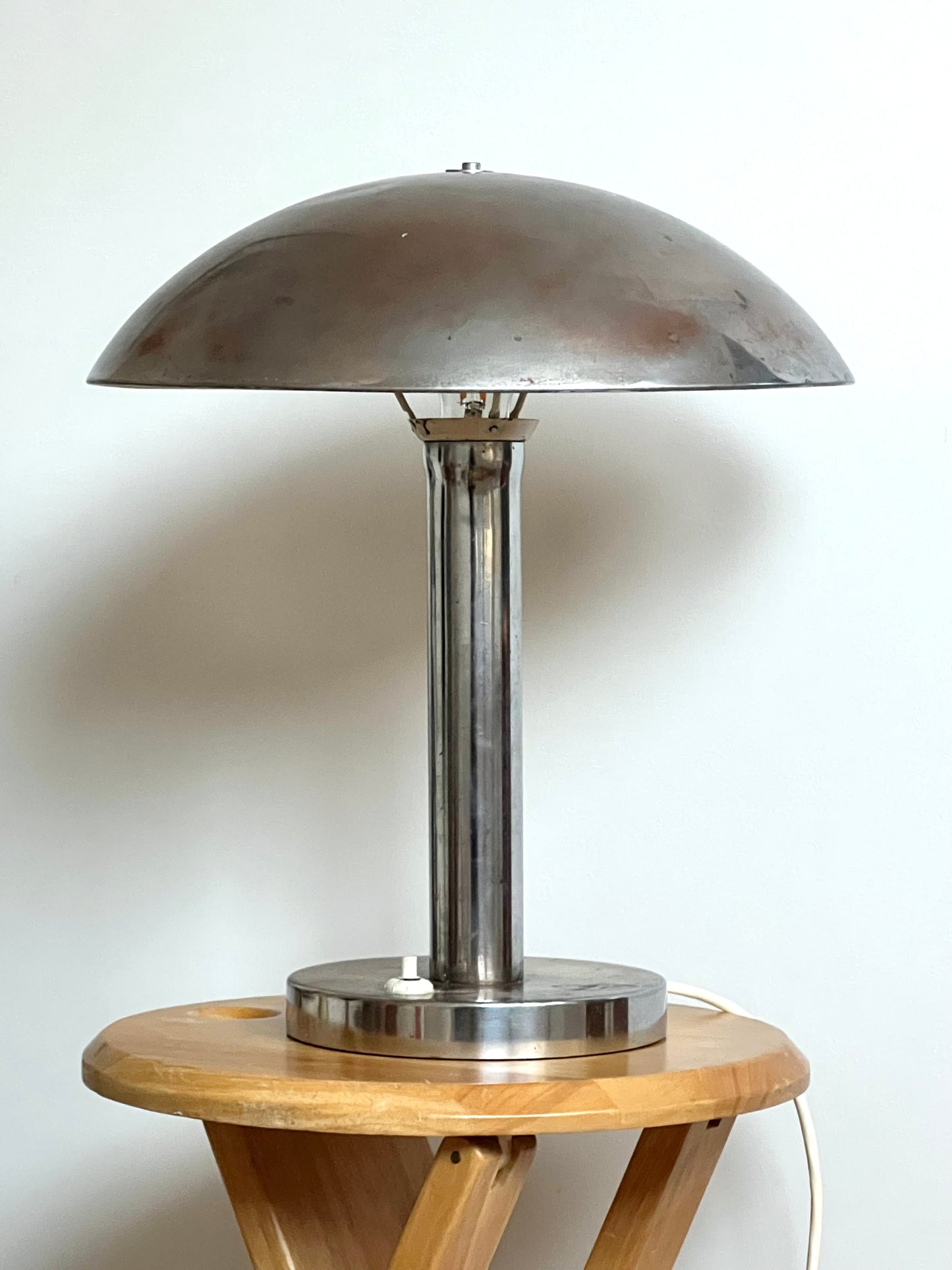 Art Deco Mid Century Funktionalist Chrome Mushroom Table Lamp