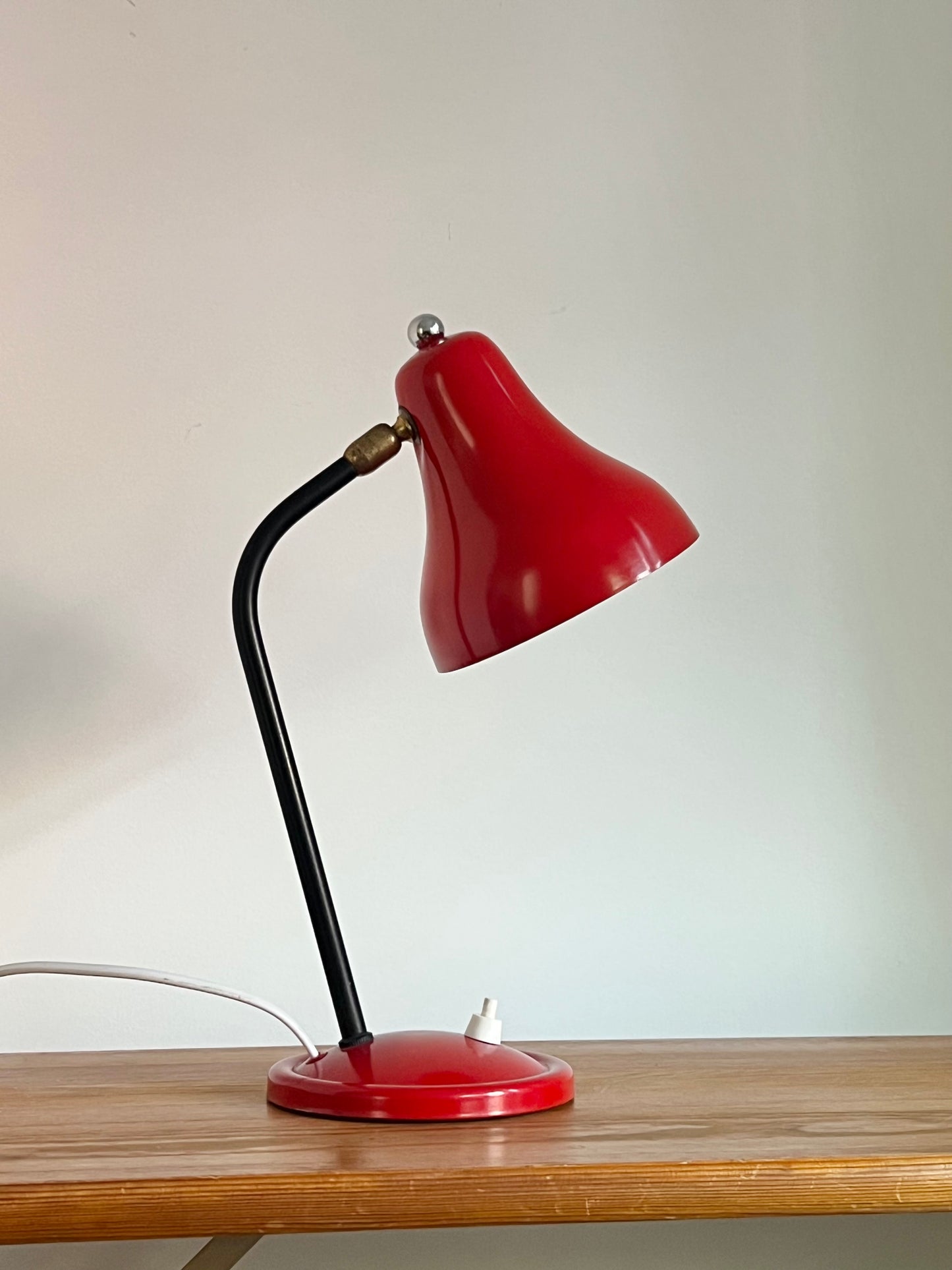 Vintage Mid Century Red Cocotte Desk Lamp