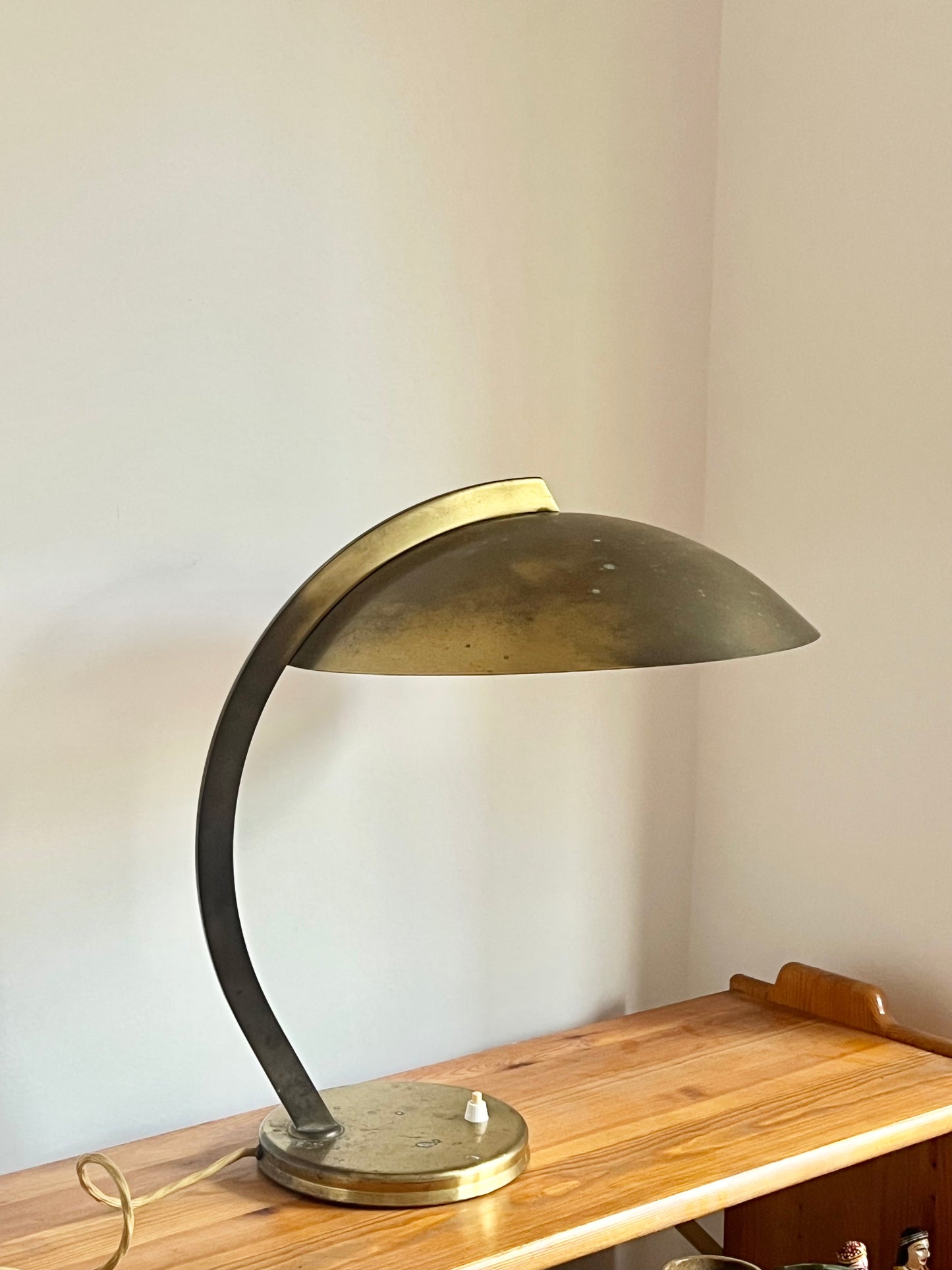 Vintage Art Deco Bauhaus Hillebrand Brass Table Lamp