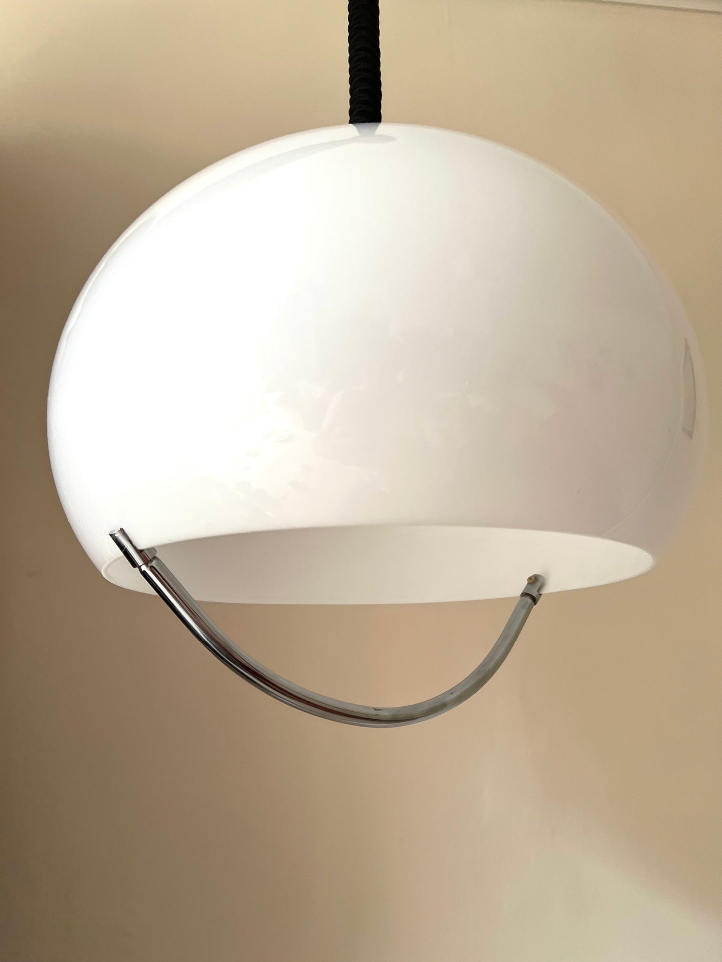 Harvey Guzzini ‘Jolly’ Rise & Fall Pendant Lamp