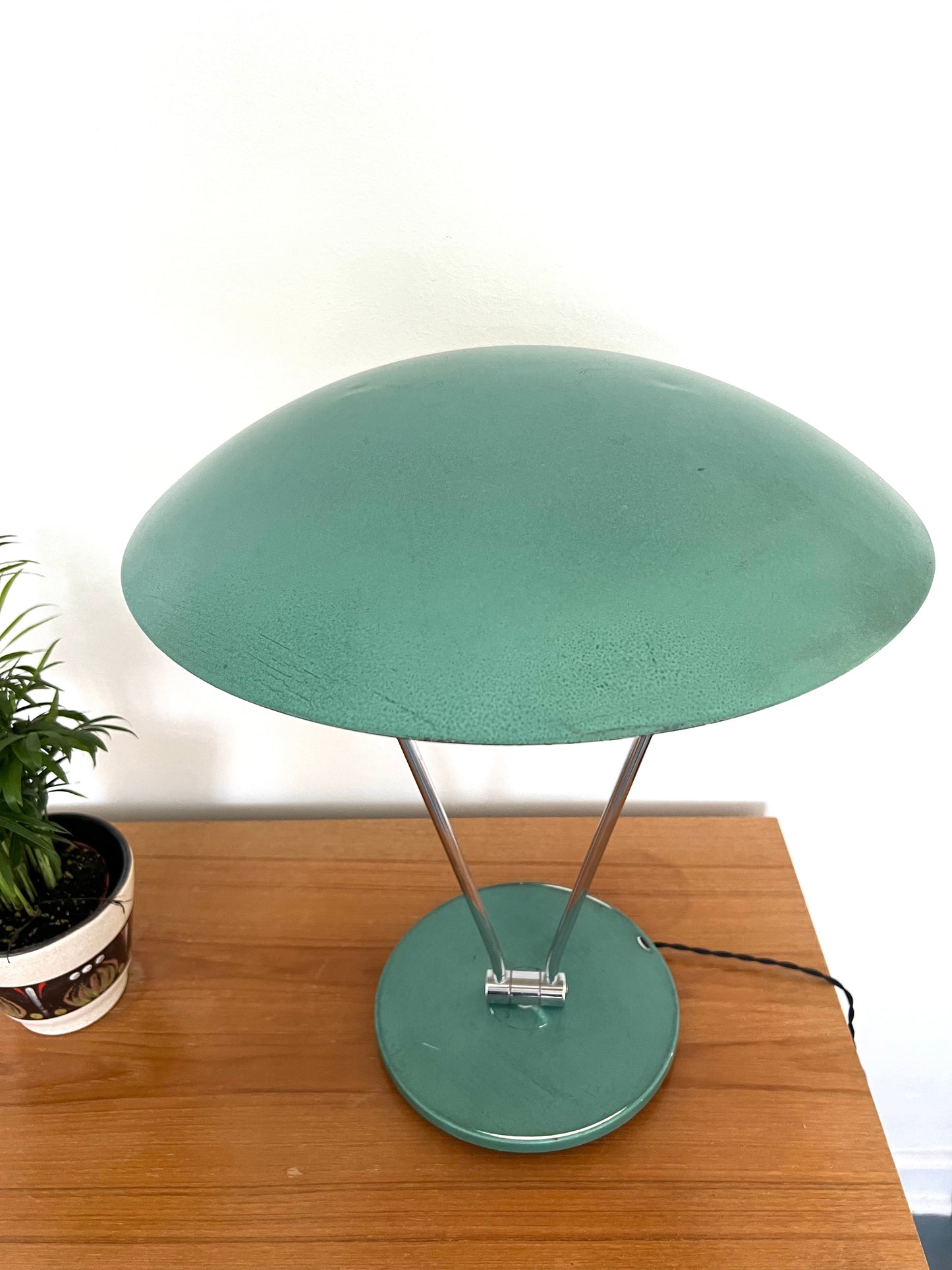 XL Space Age Mushroom/Flying Saucer Table Lamp