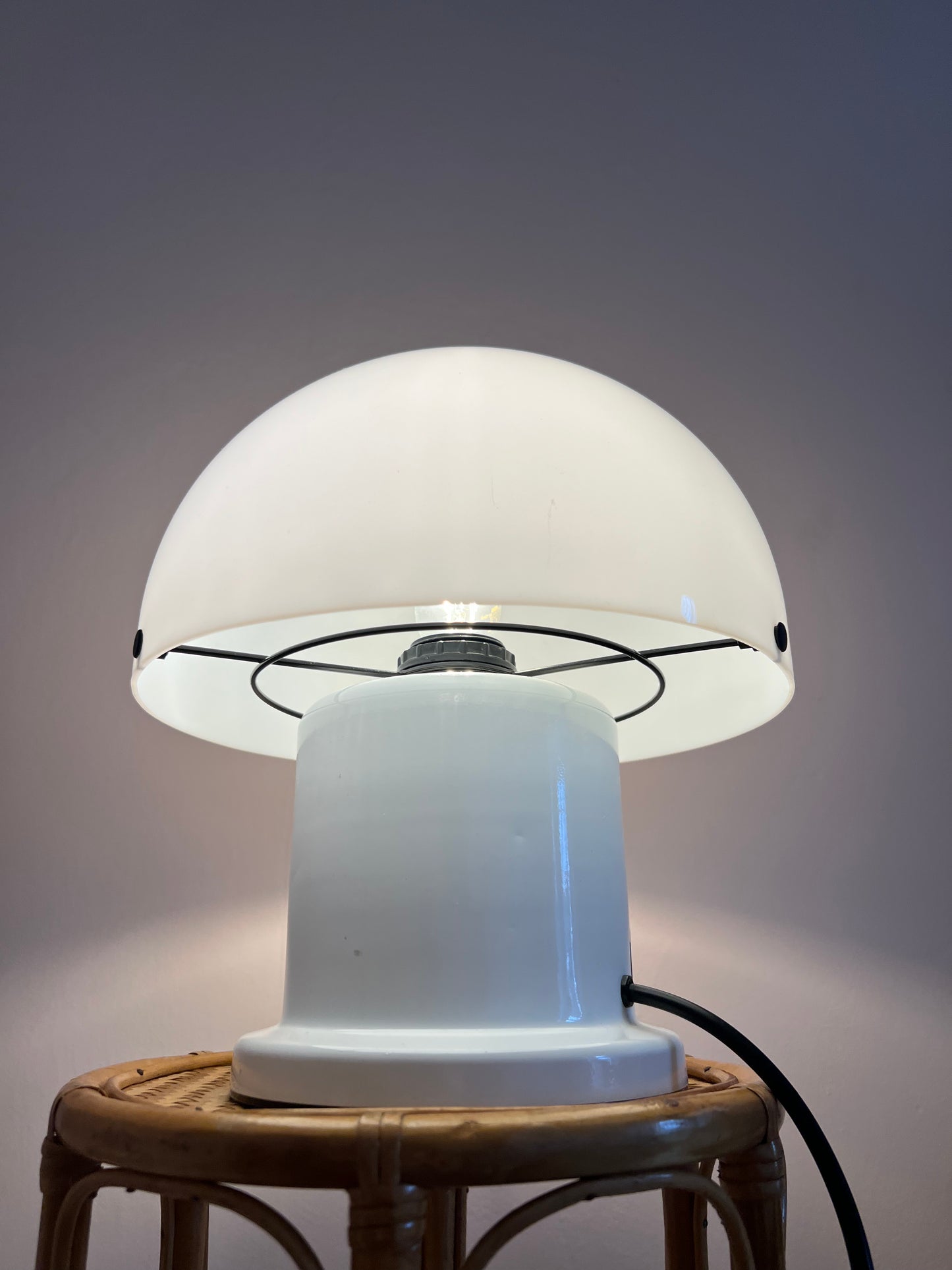 Mid Century White Mushroom lamp