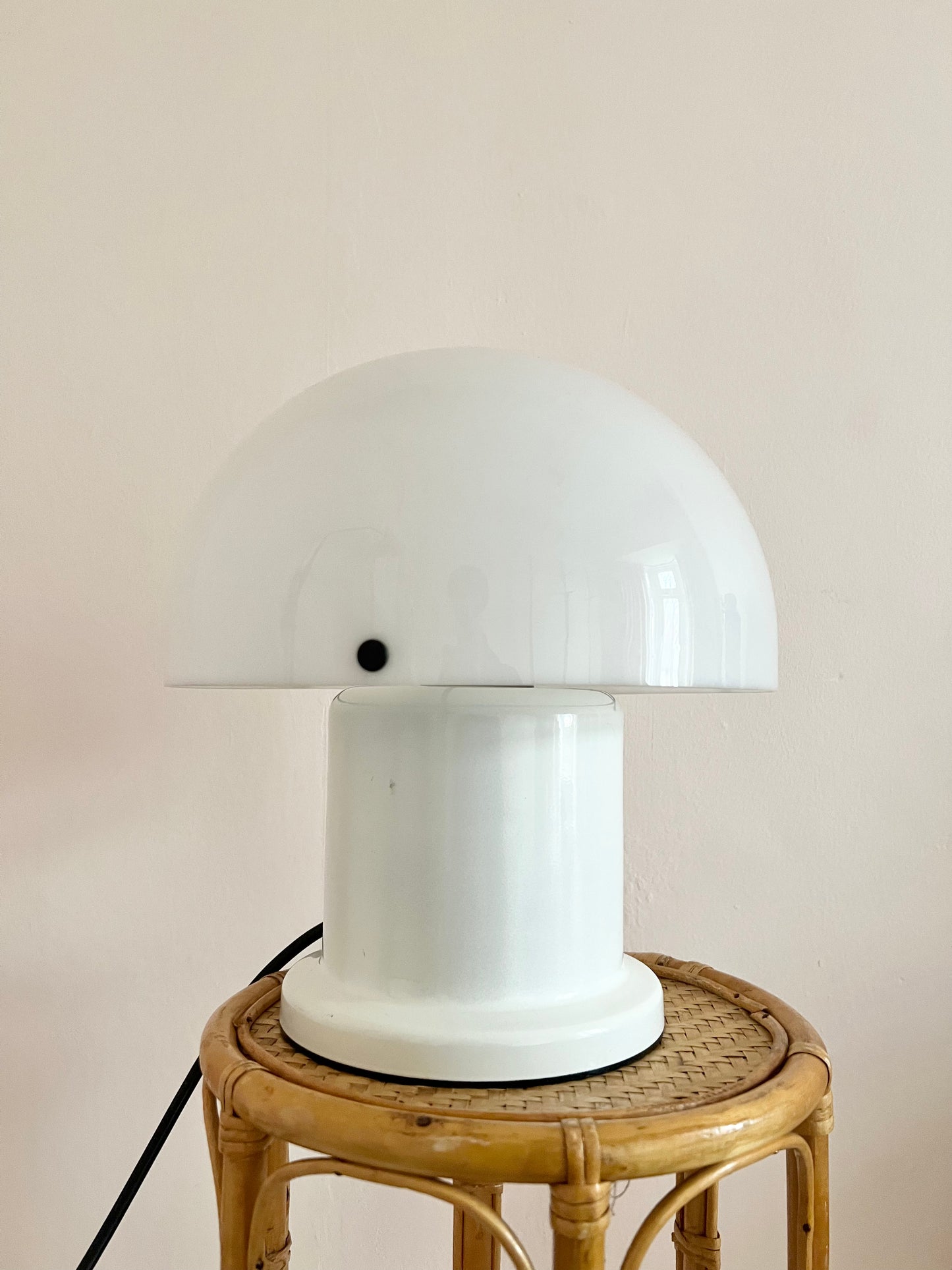 Mid Century White Mushroom lamp