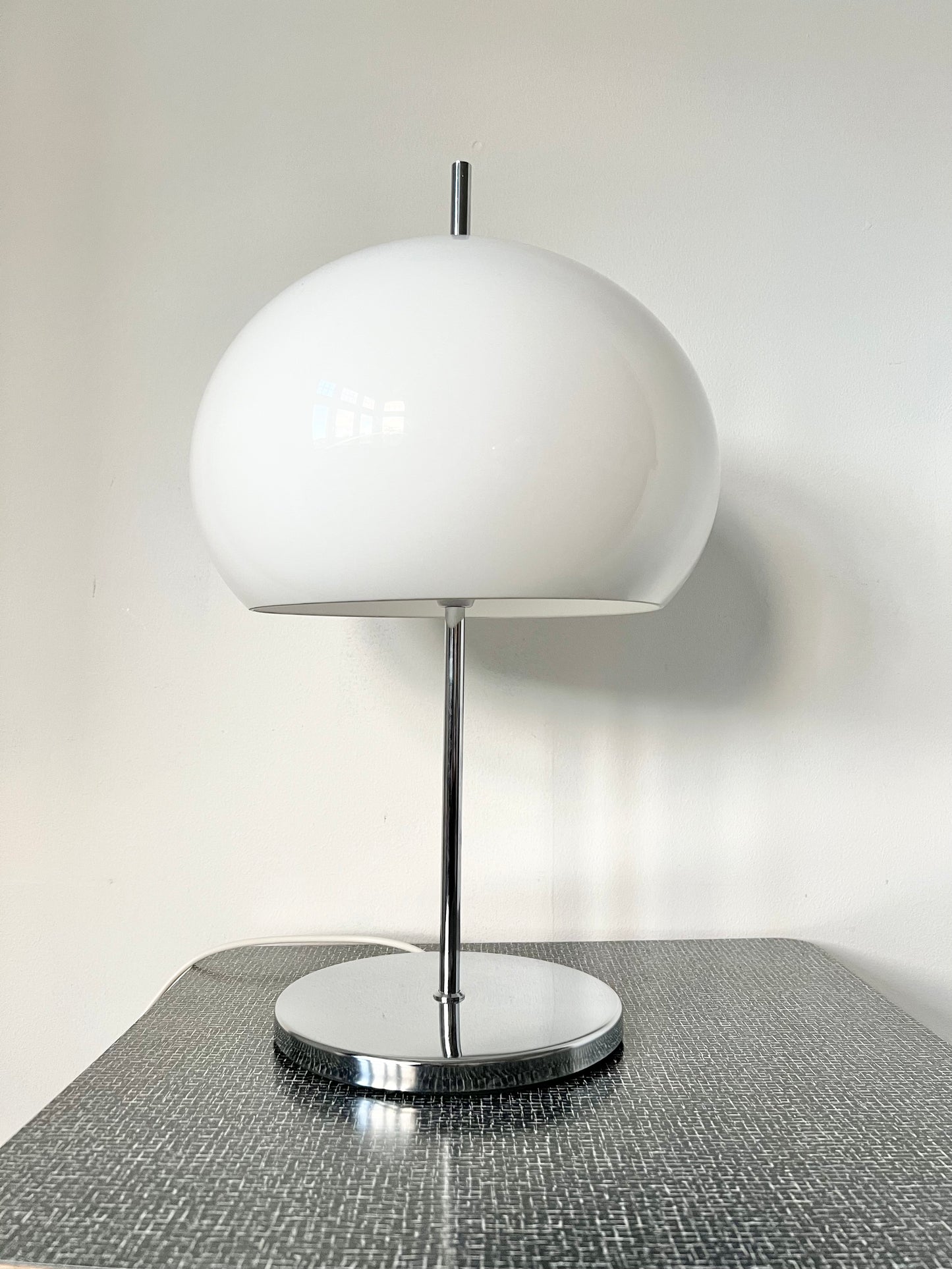 Vintage Guzzini Style Mushroom Table Lamp