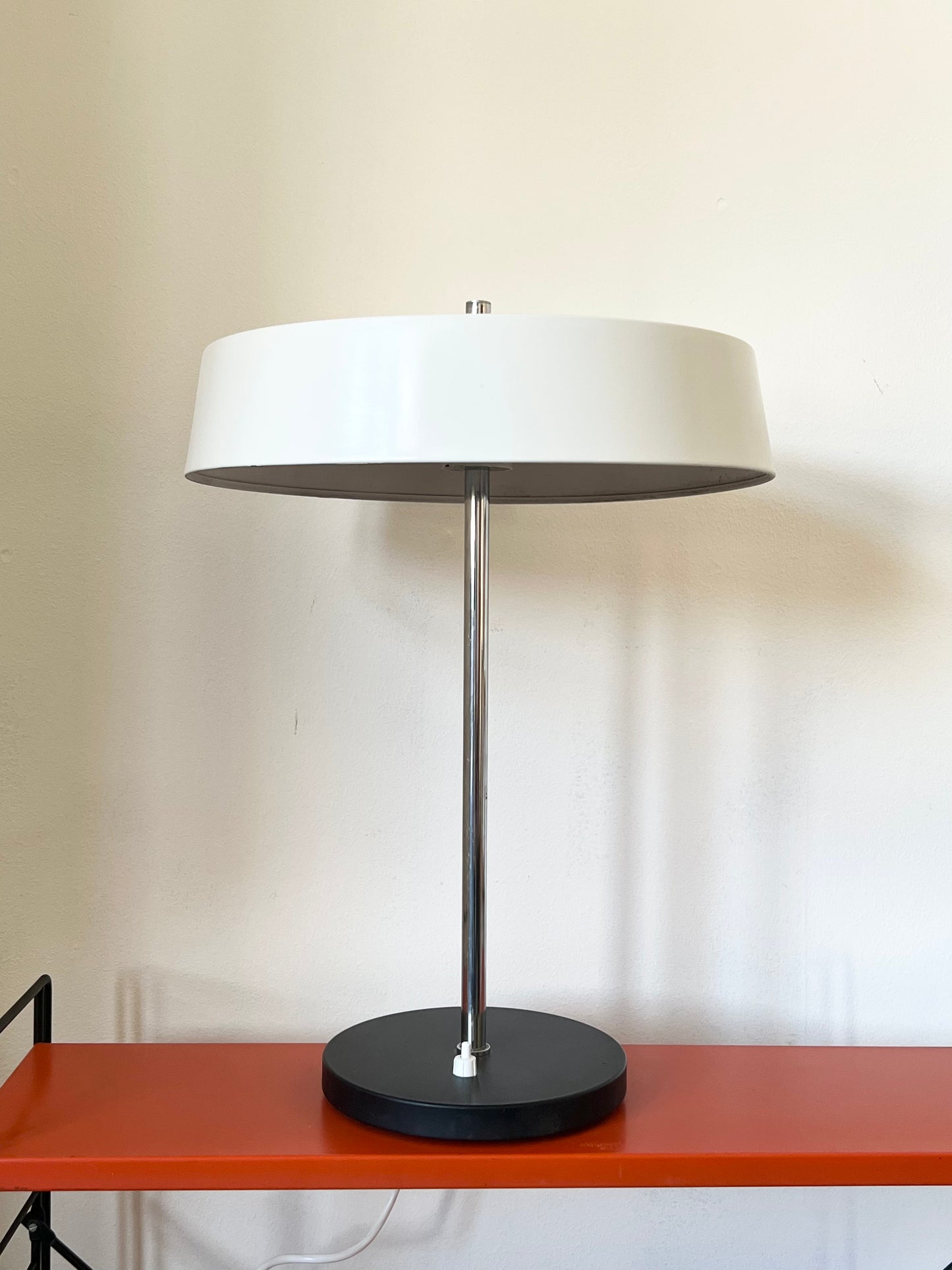 Mid Century Black & White President Table Lamp