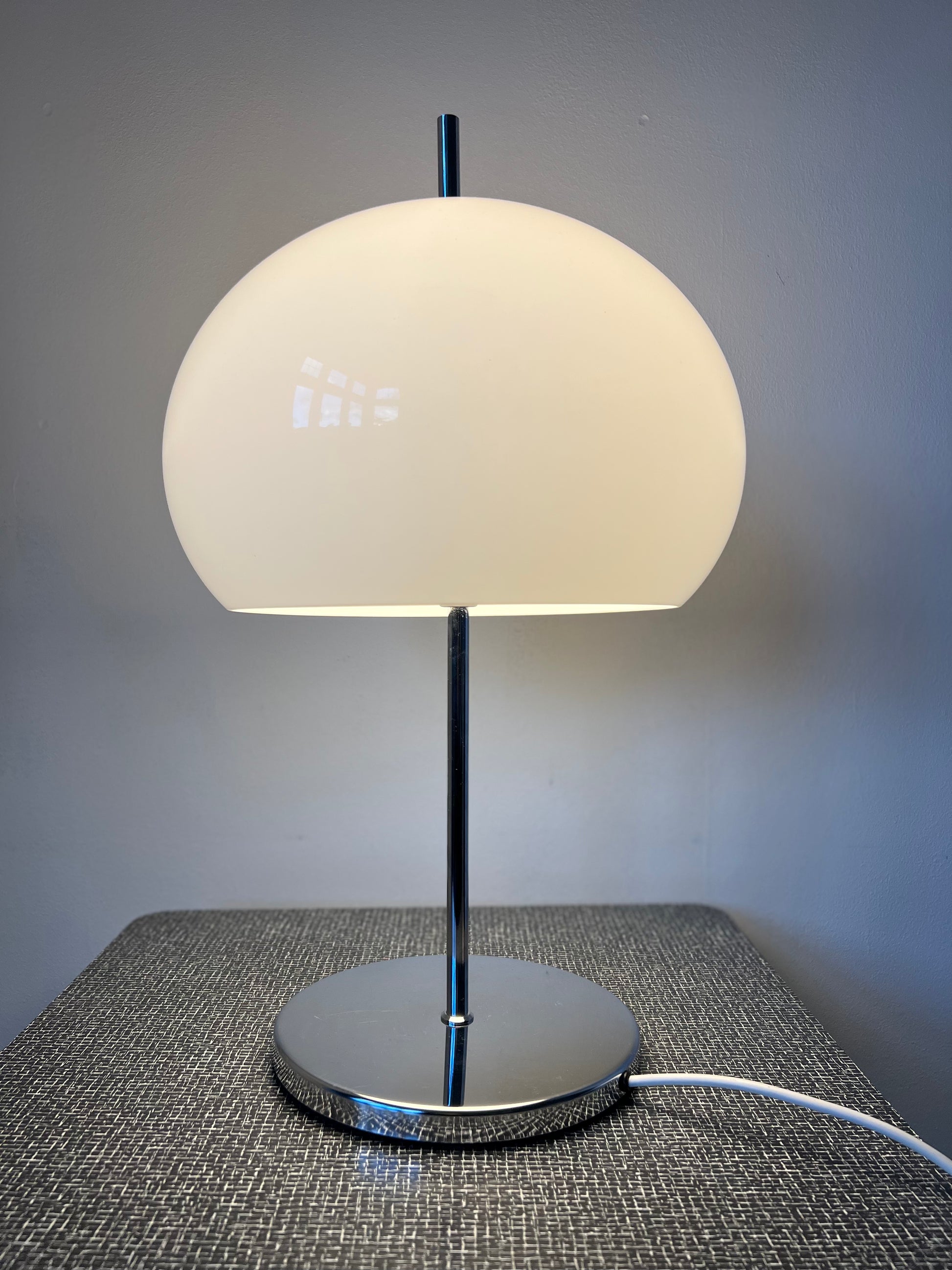 Vintage Guzzini Style Mushroom Table Lamp - Main Image