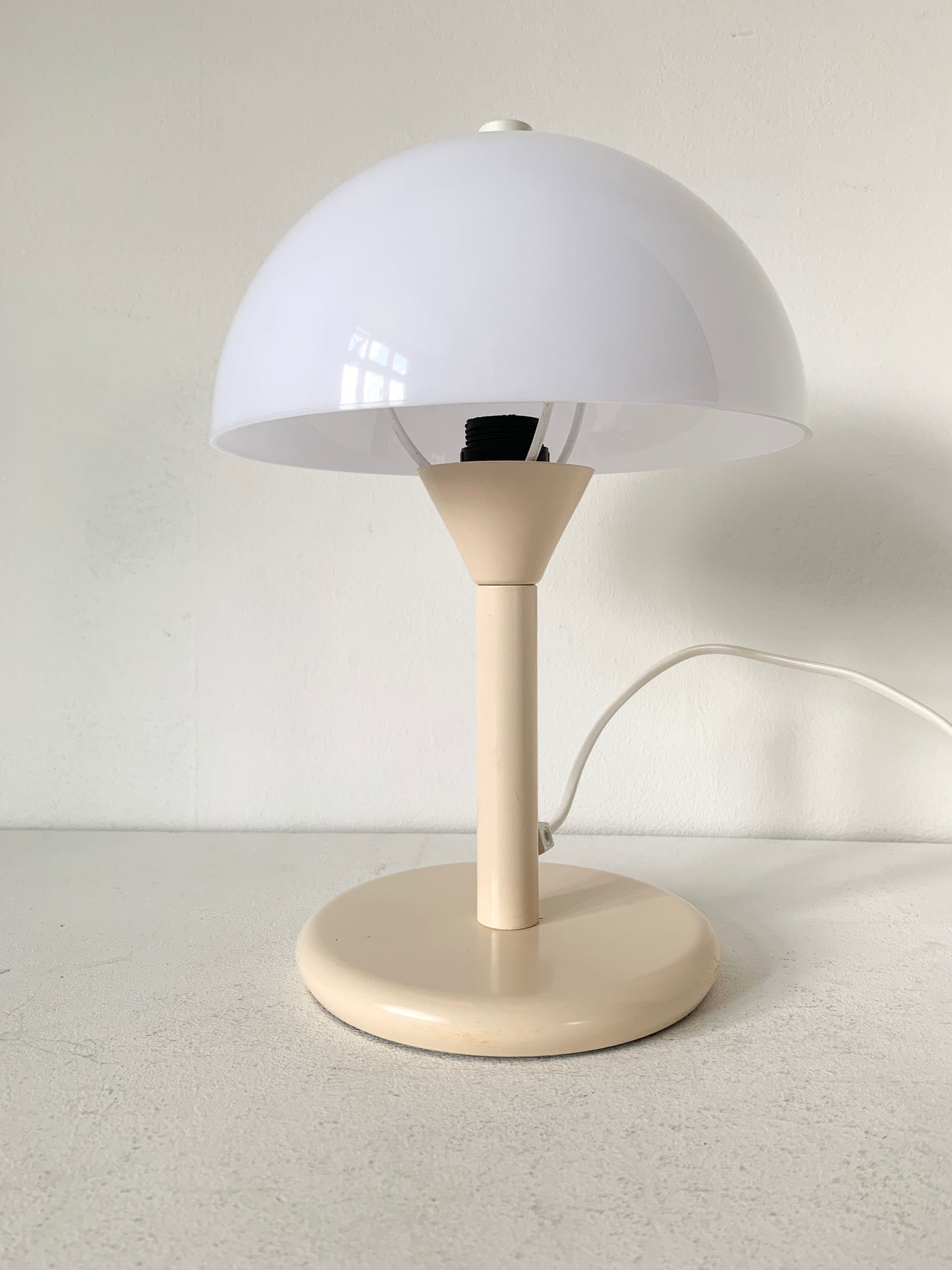 Mid Century 70's Mushroom Lamp