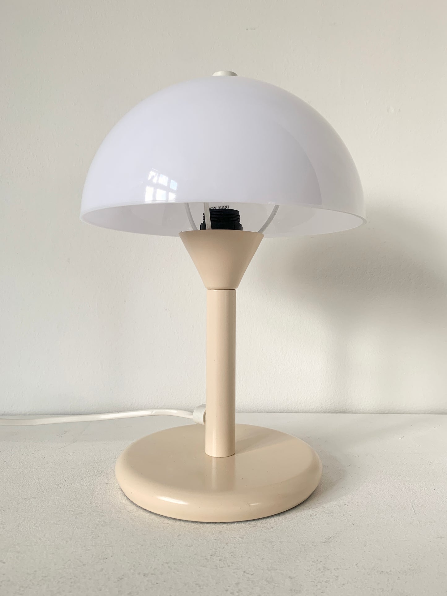 Mid Century 70's Mushroom Lamp