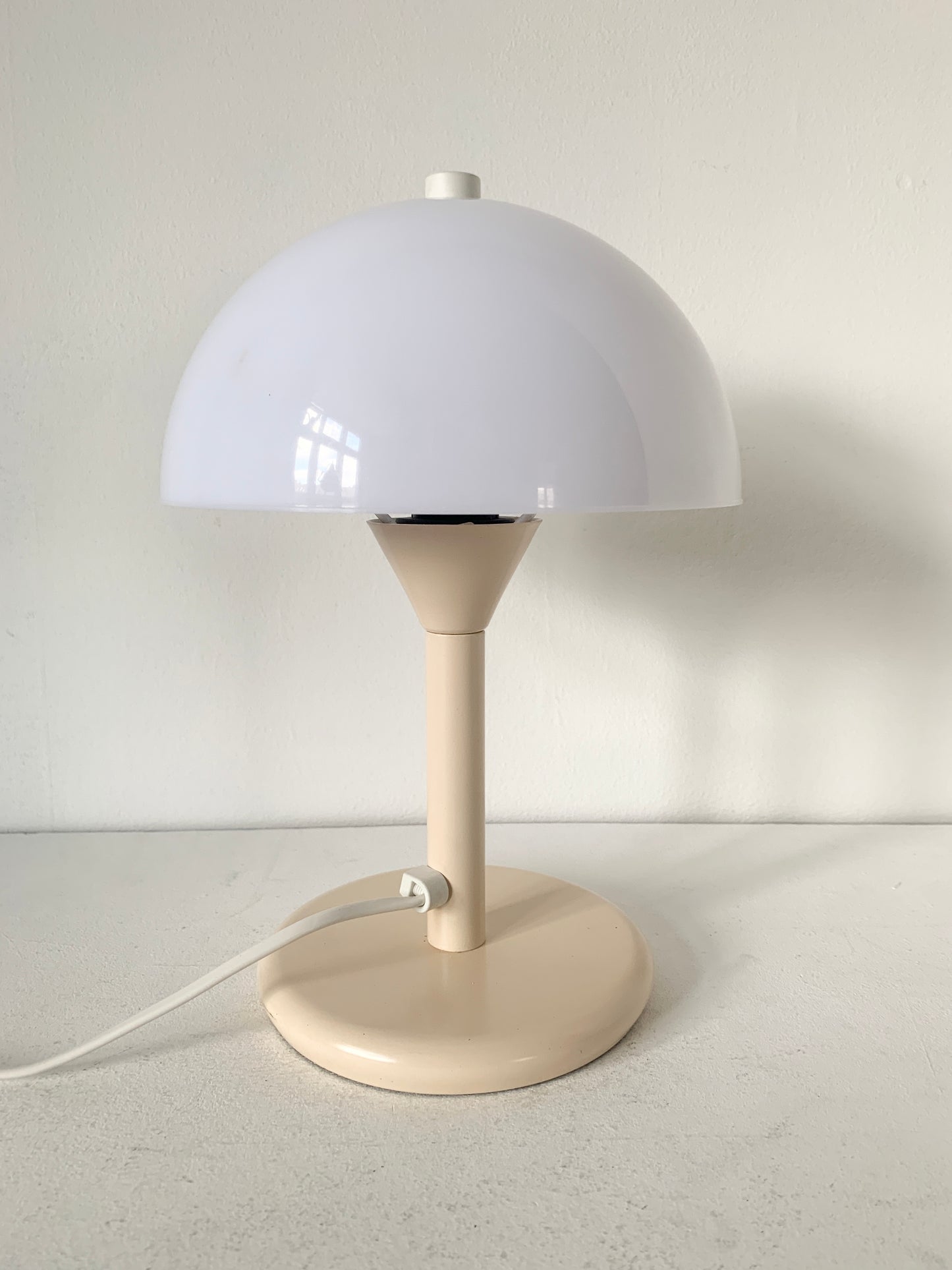 Mid Century 70's Mushroom Lamp