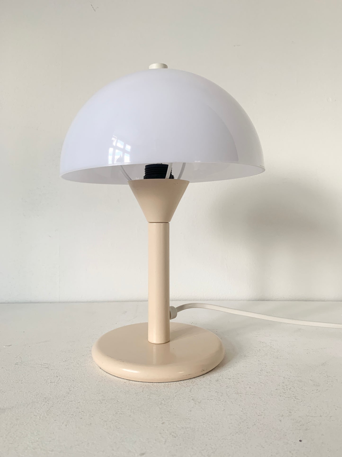 Mid Century 70's Mushroom Lamp