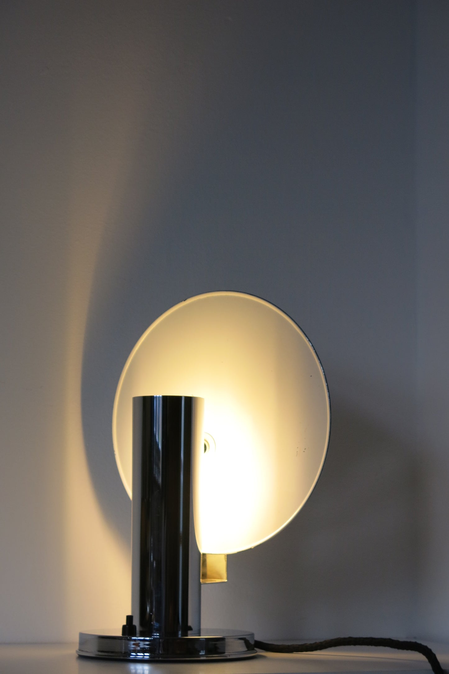 De Stijl Bedside Lamp GISO 36 Chr Produced by Technolumen