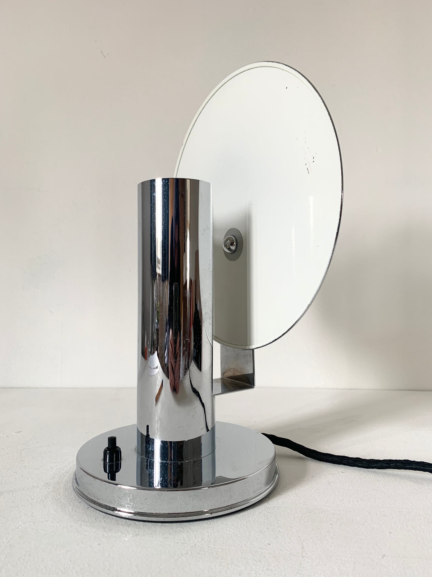 De Stijl Bedside Lamp GISO 36 Chr Produced by Technolumen