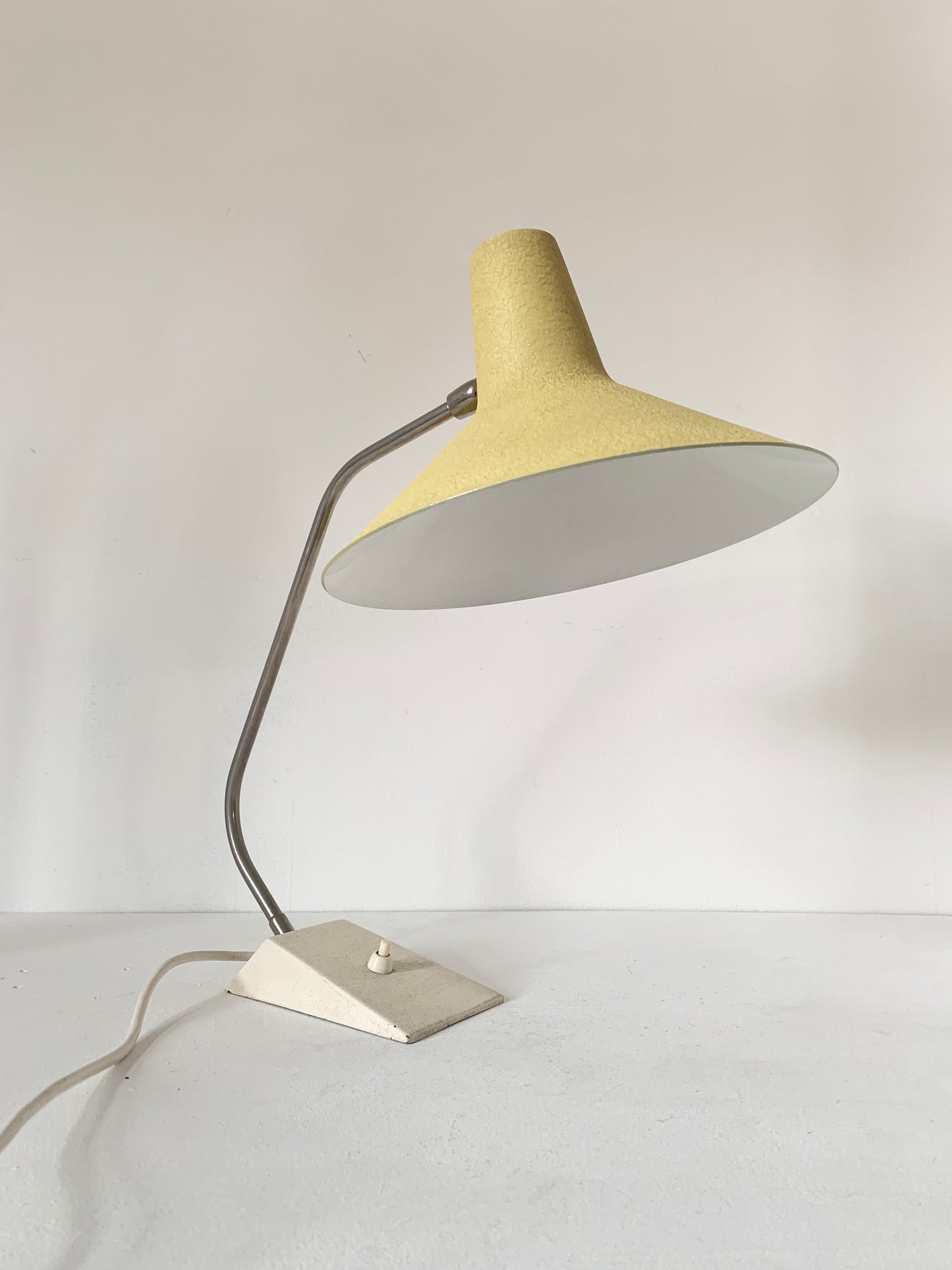 Type 63 Desk Lamp by SIS Leuchten