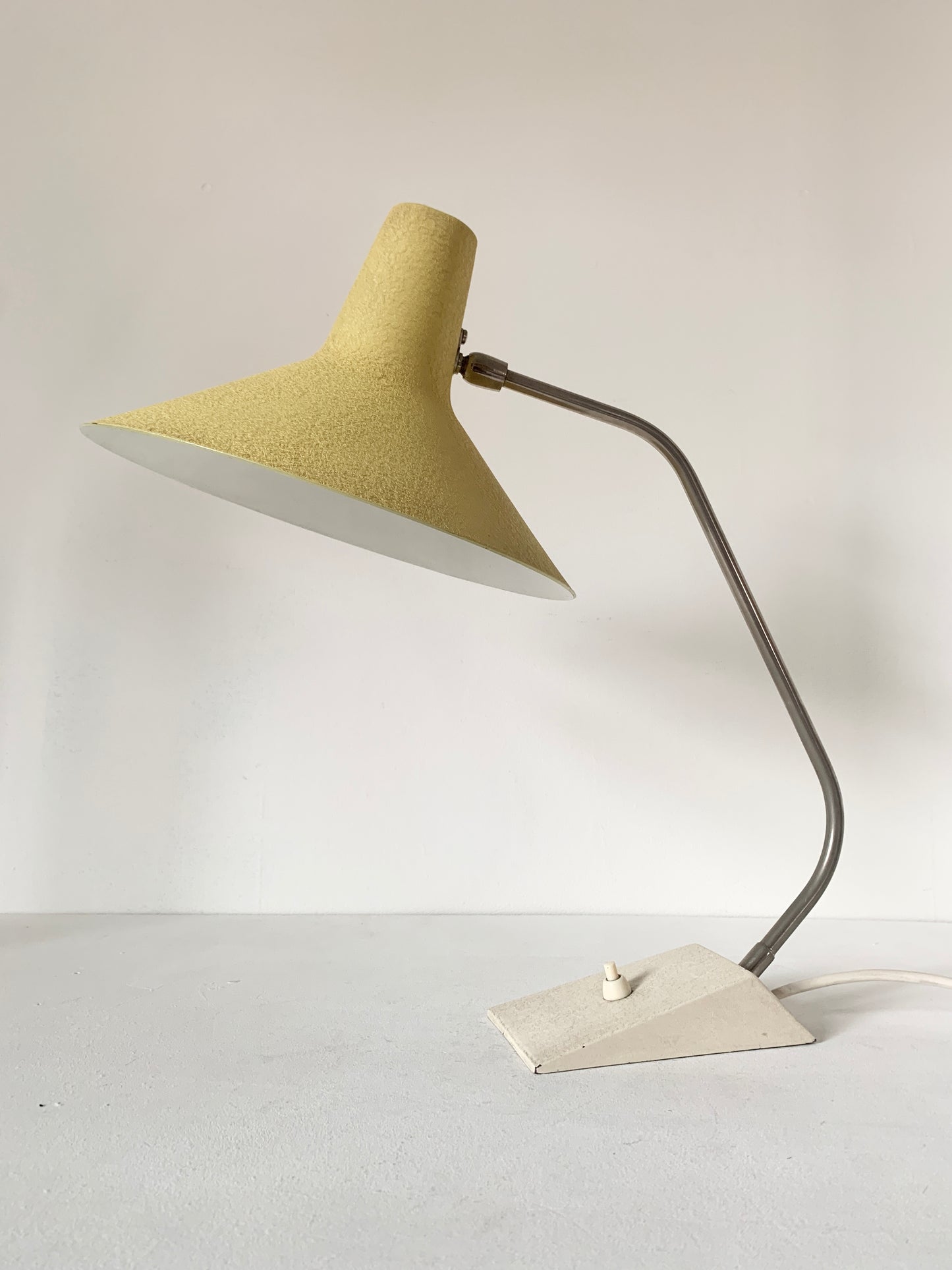 Type 63 Desk Lamp by SIS Leuchten