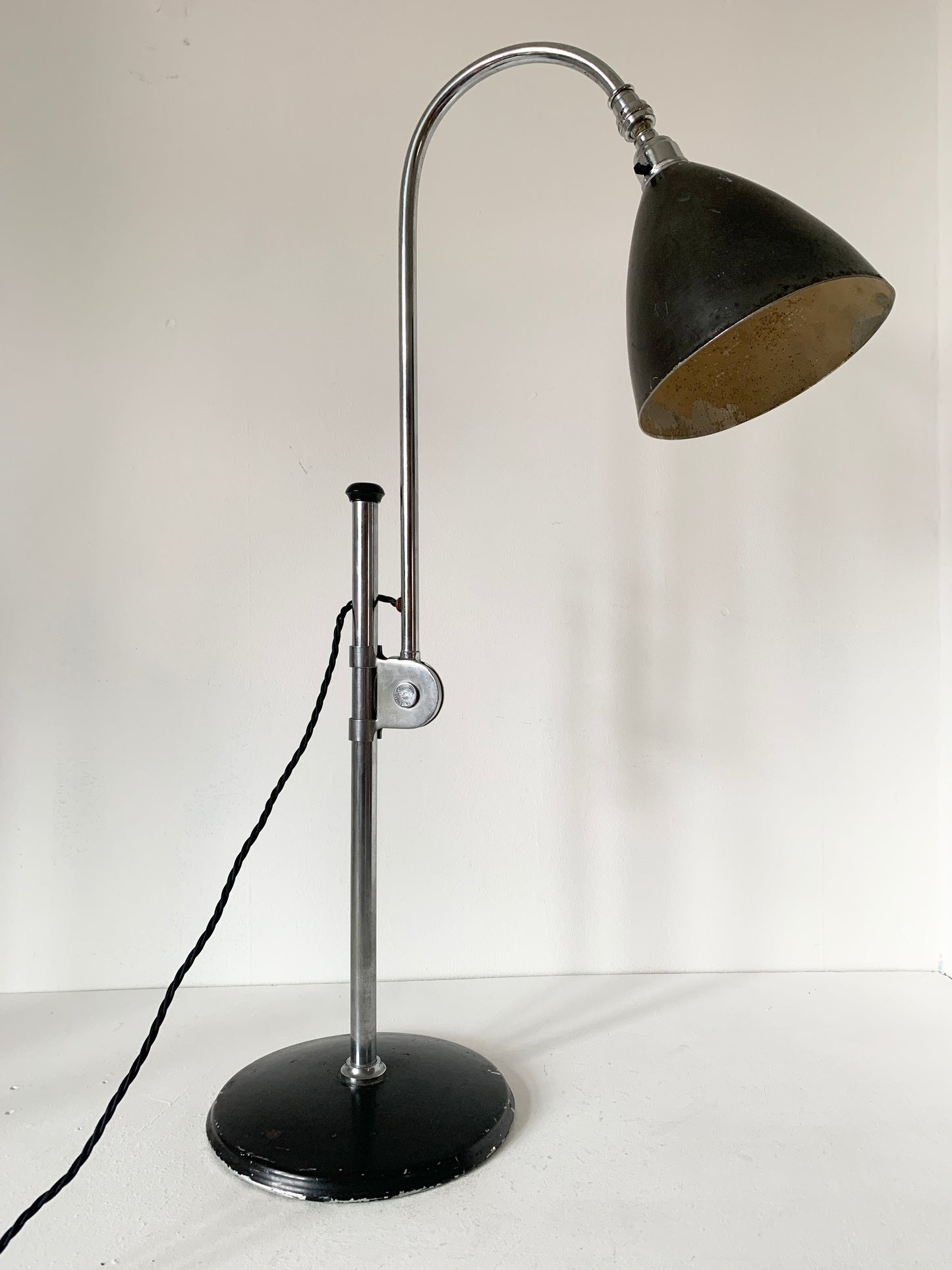 Vintage Bestlite BL1 Table Lamp designed by Robert Dudley Best