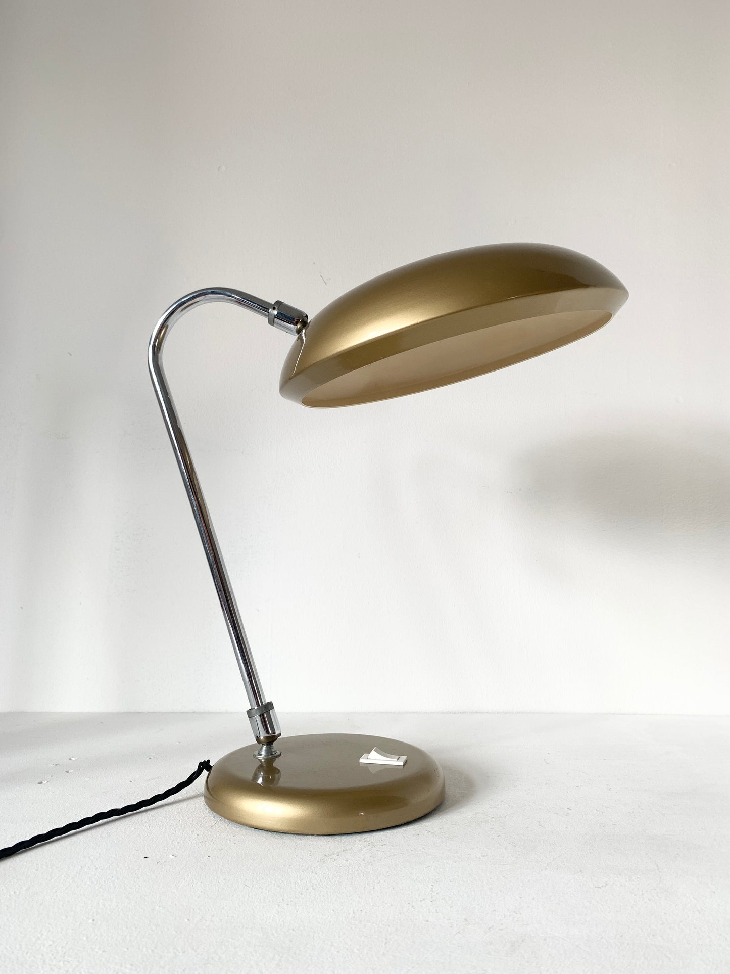 Cisne Table Lamp by Lupela