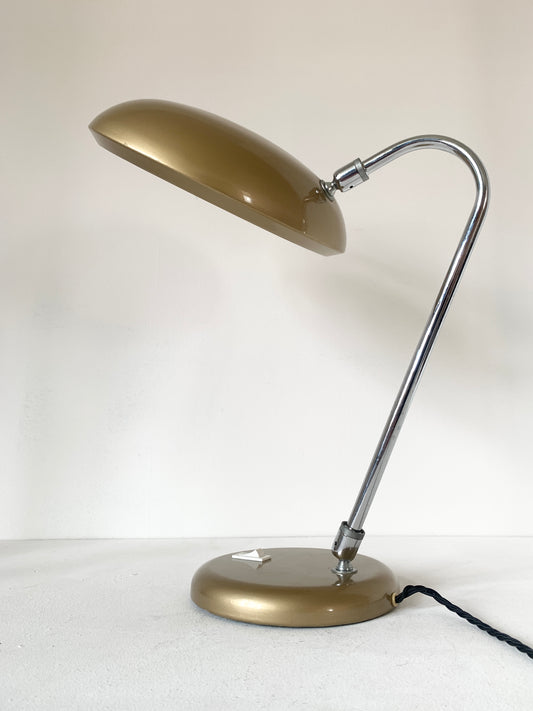 Cisne Table Lamp by Lupela