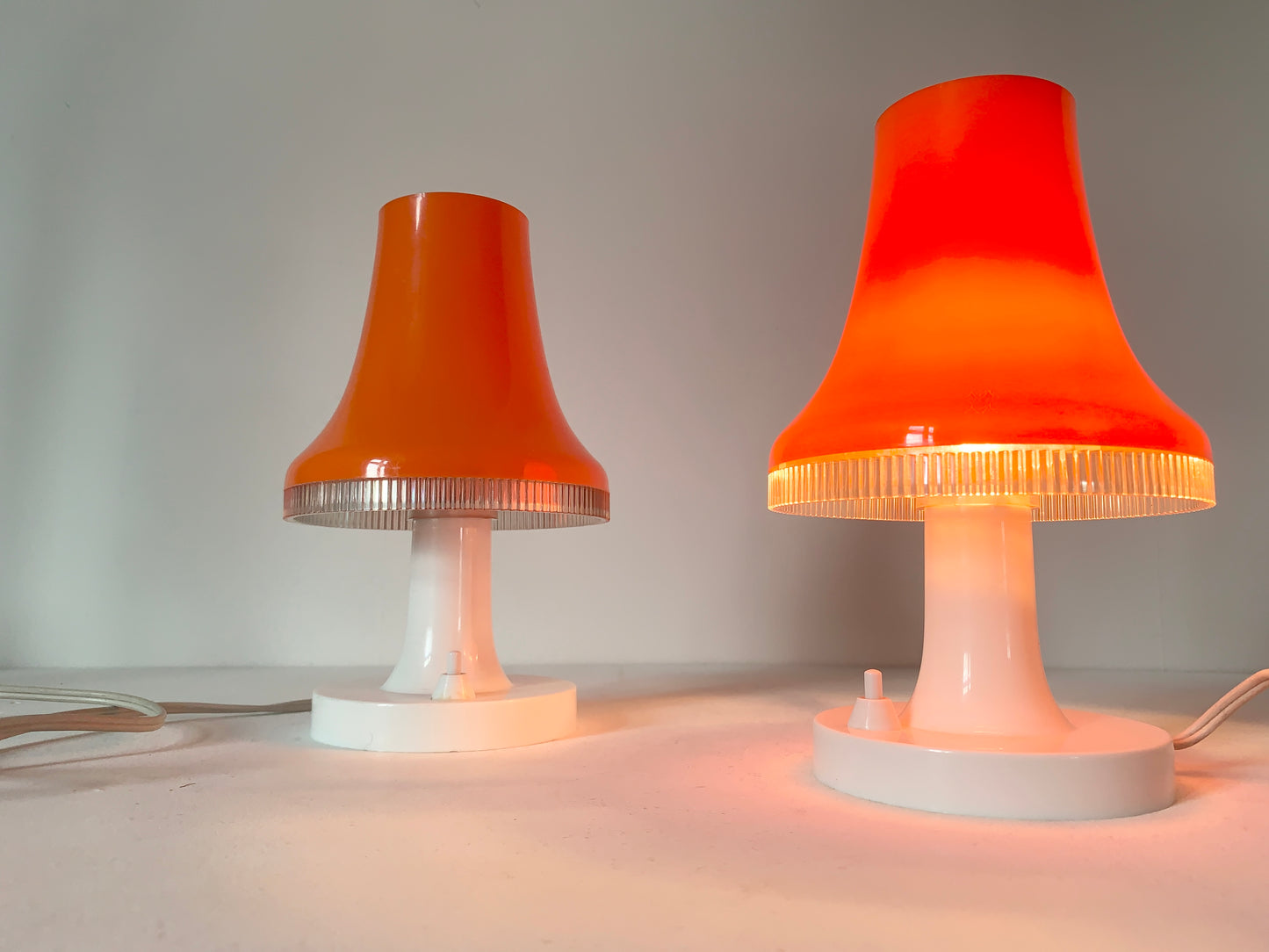 Mid Century Pair of Desk/Bedside Lamps