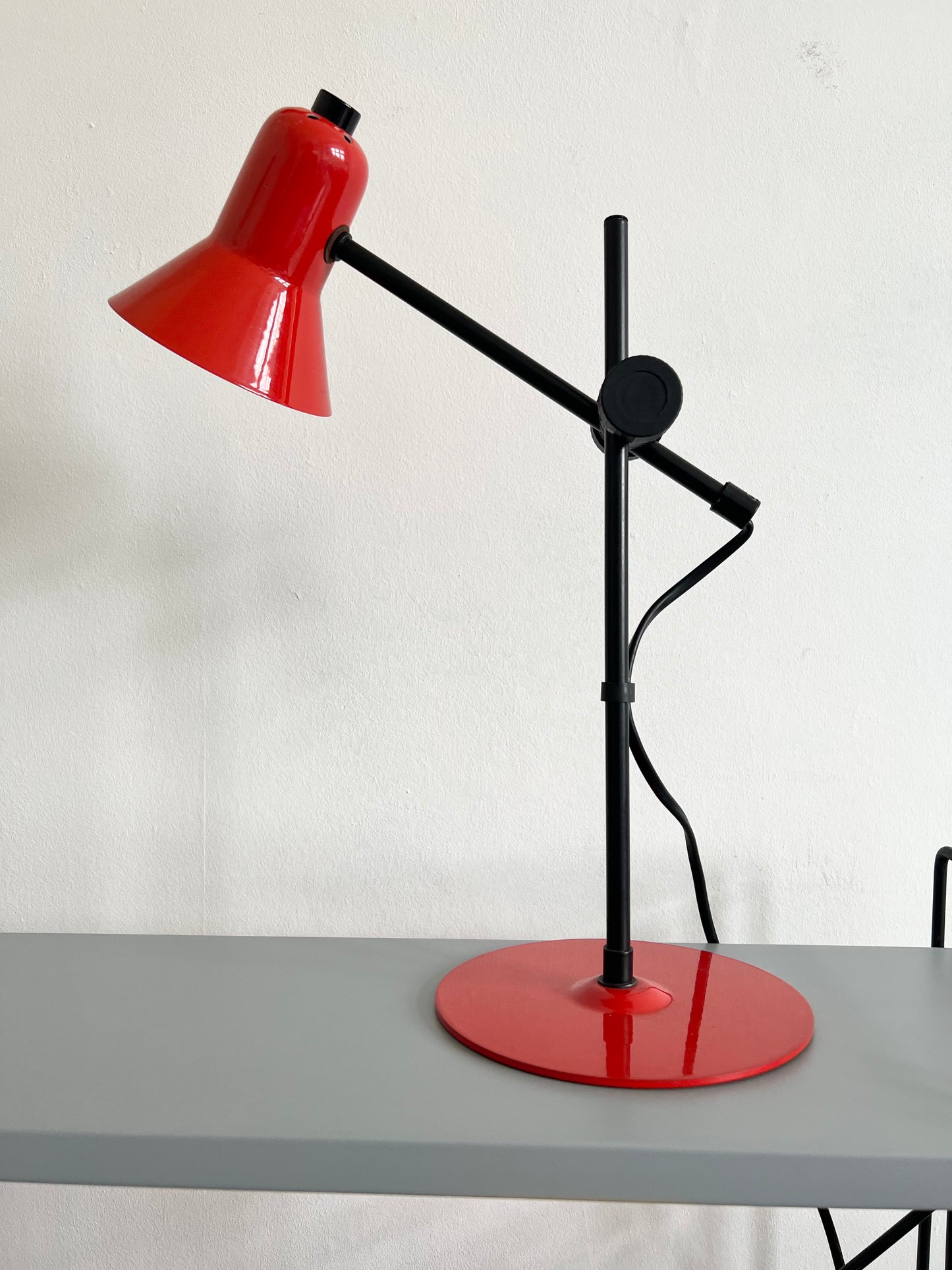 Postmodern Red & Black Adjustable Desk Lamp